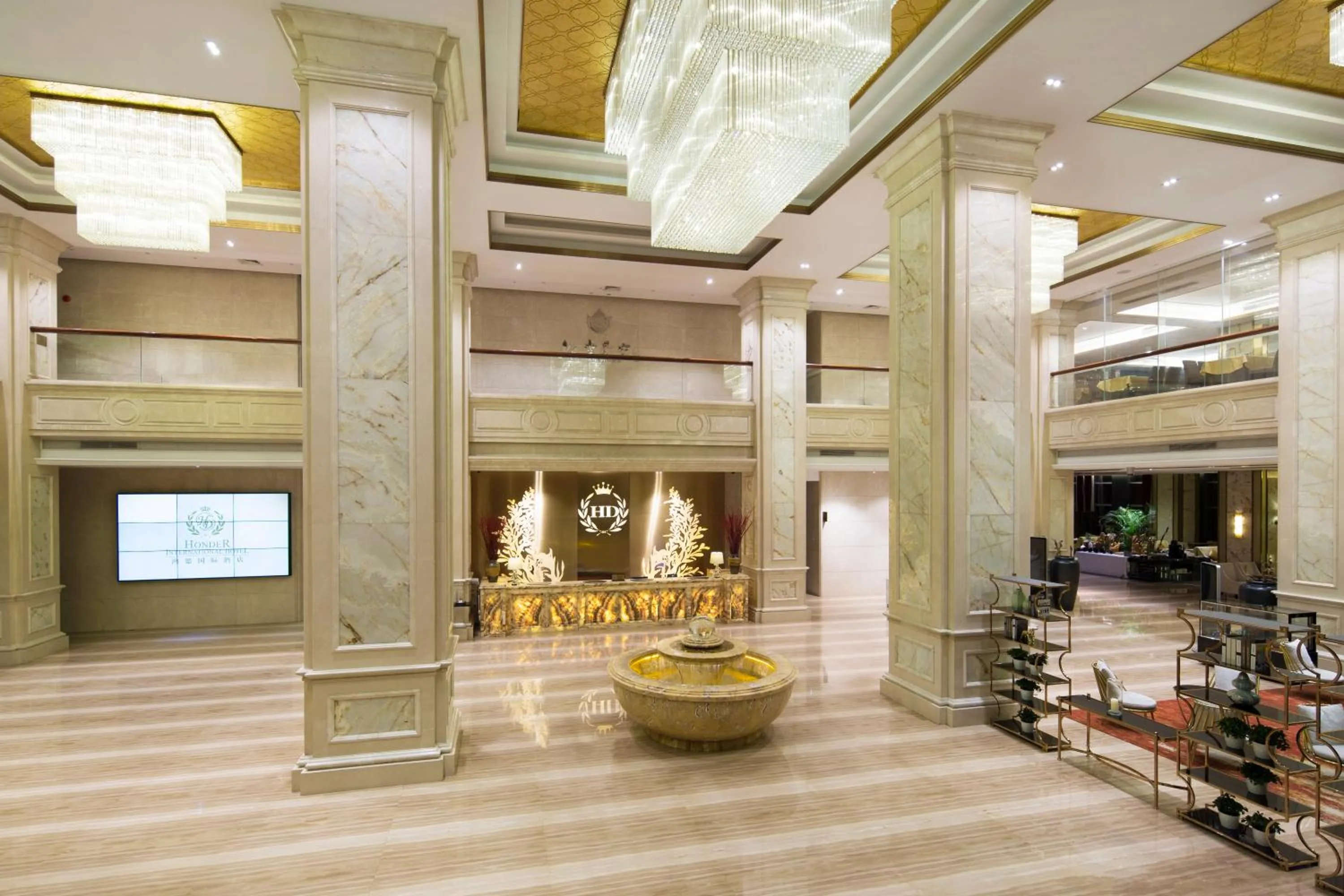 Lobby or reception in Honder International Hotel