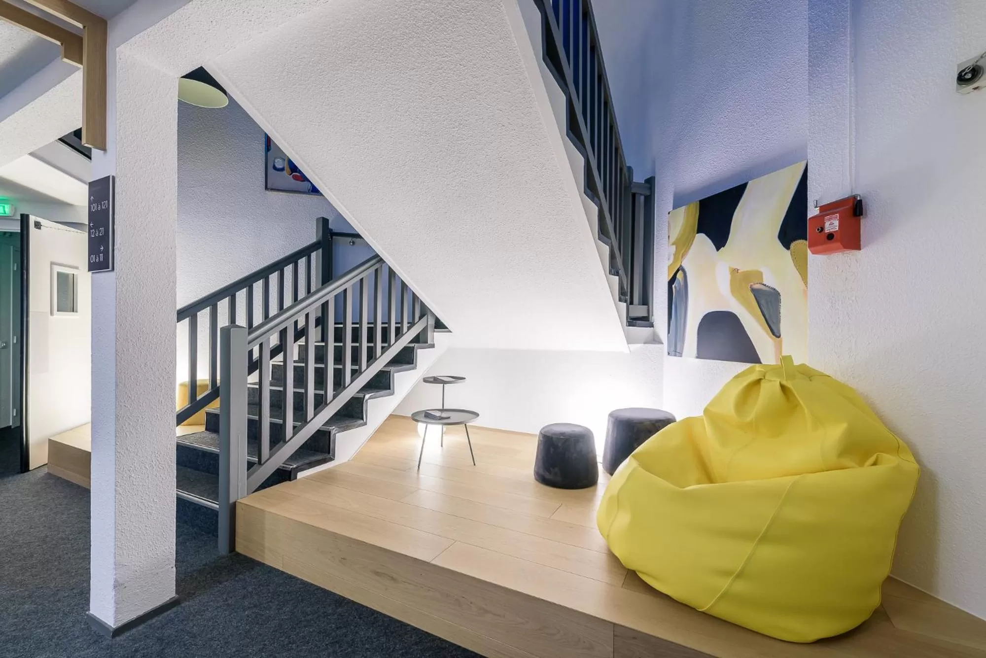 Lobby or reception in FastHôtel Biarritz Bidart Côte-Basque - Un hôtel FH Collection