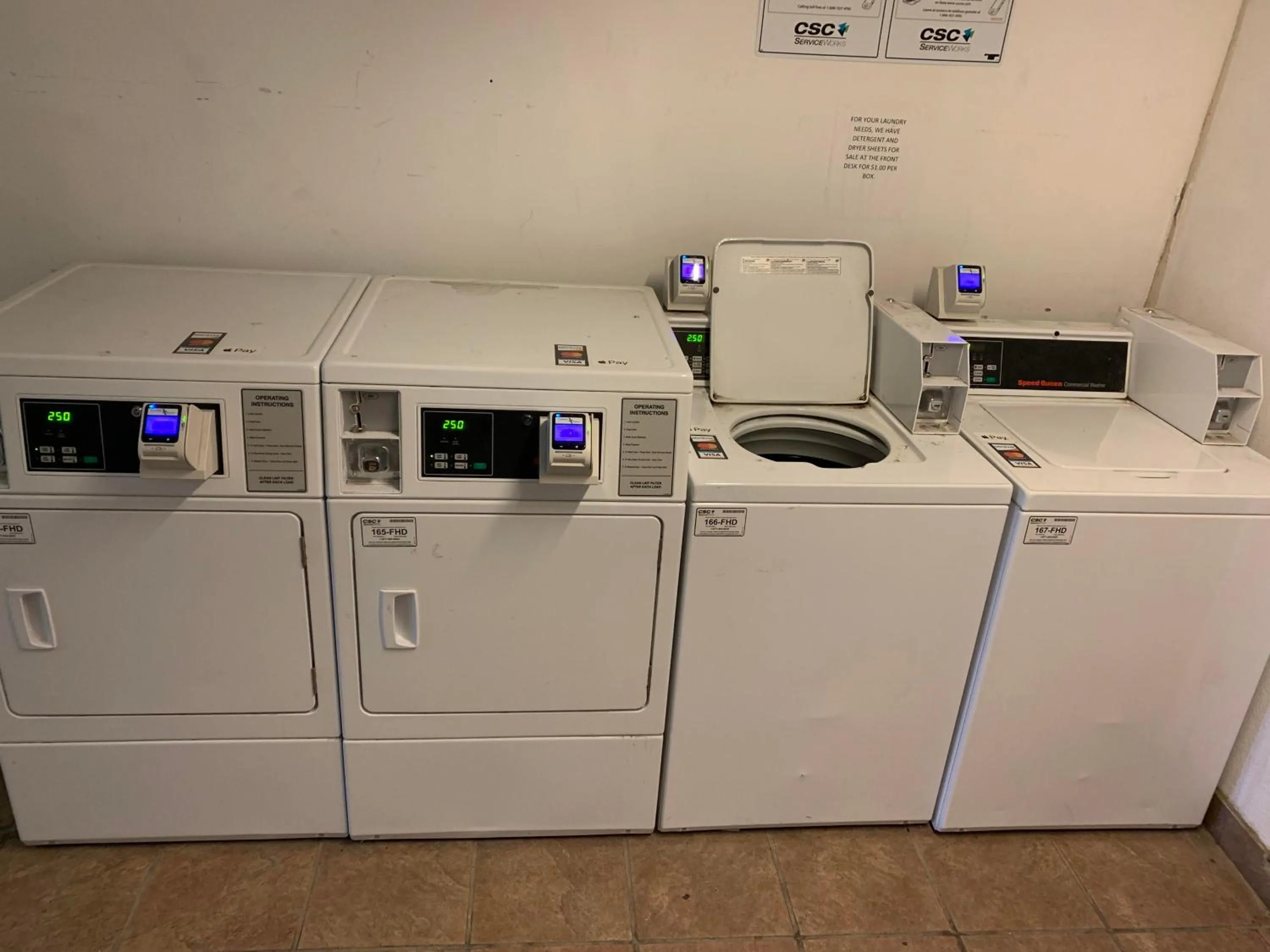 Kitchen or kitchenette, Kitchen/Kitchenette in Days Inn & Suites by Wyndham Collierville Germantown Area