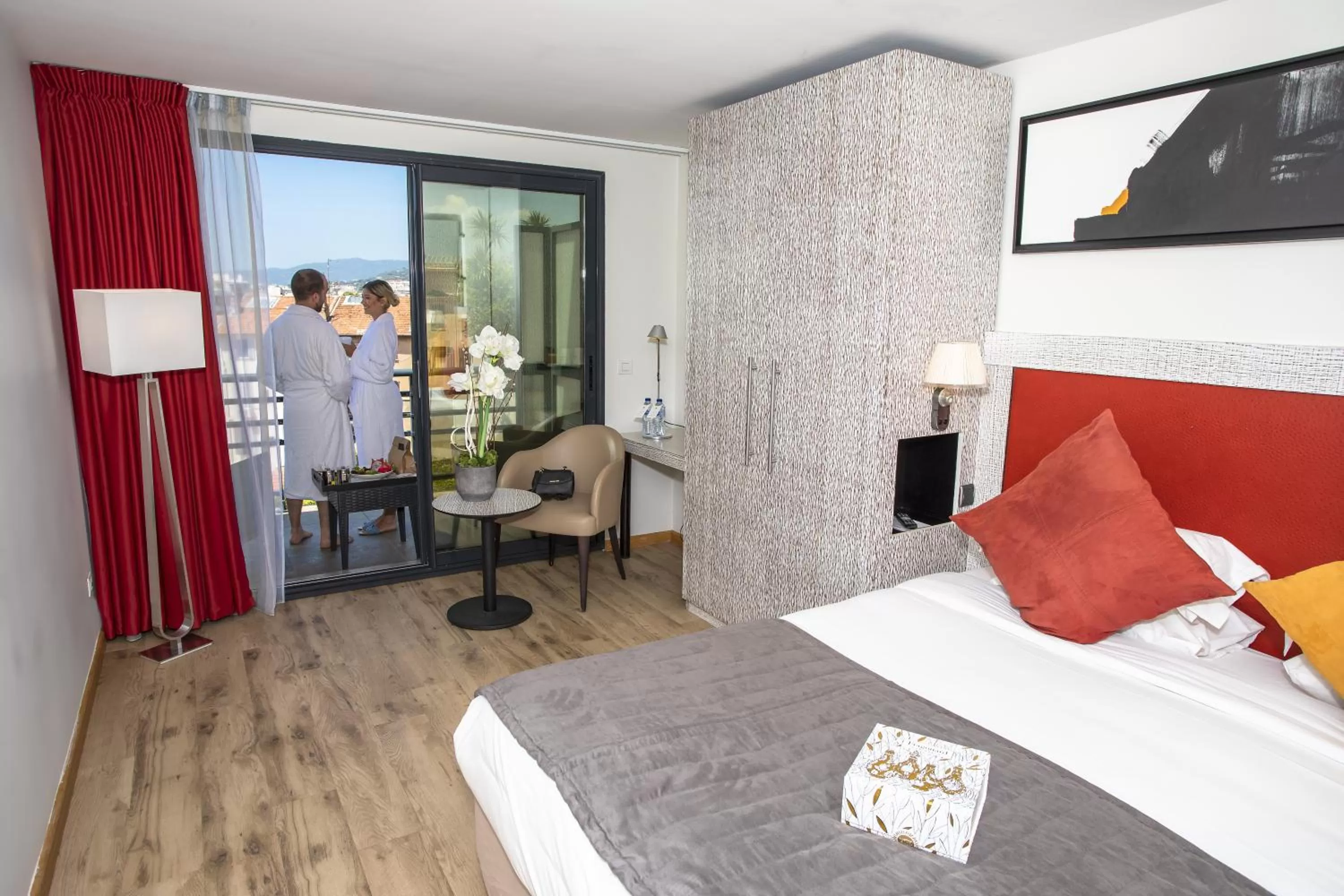 Balcony/Terrace, Bed in Eden Hotel & Spa