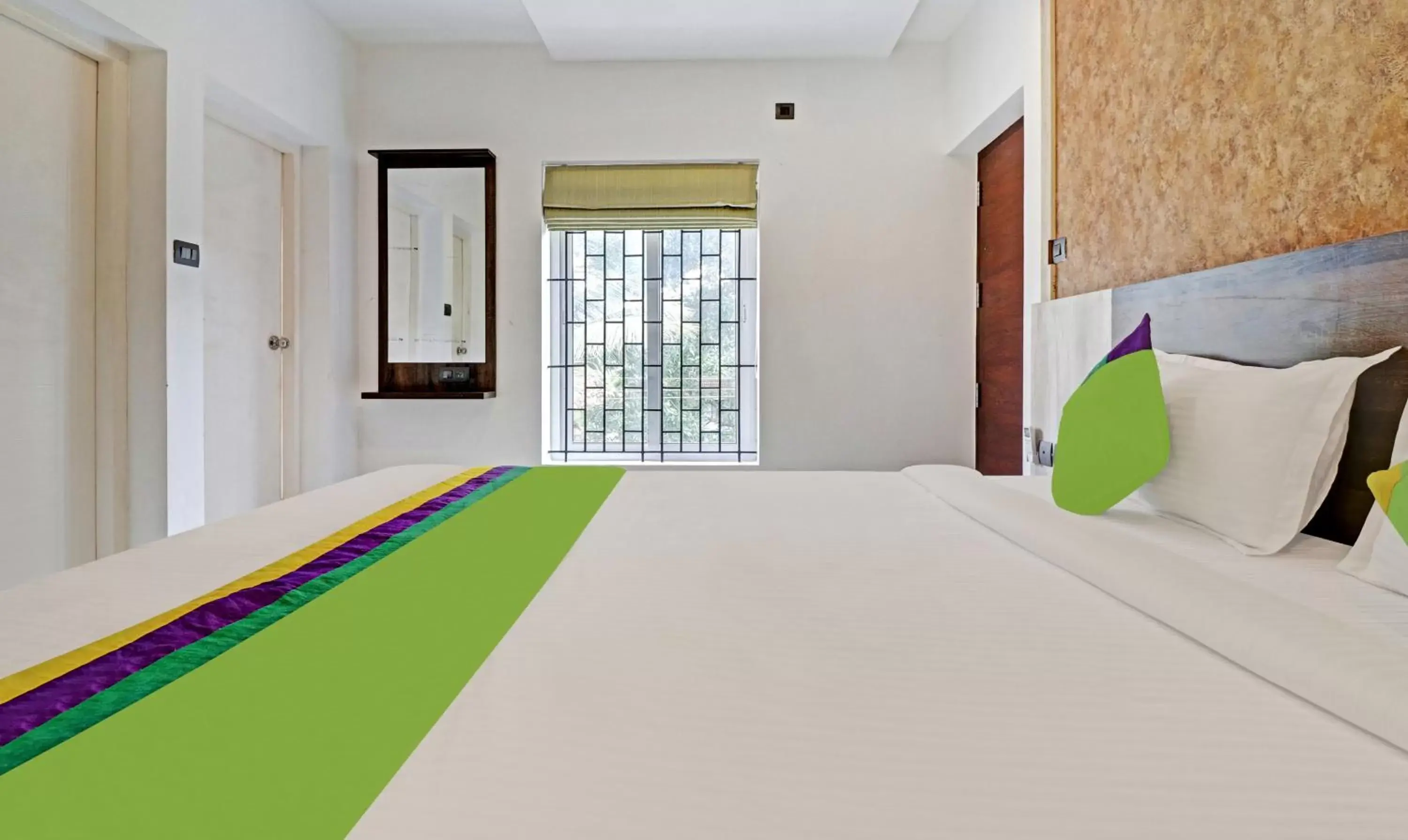 Deluxe Double Room - single occupancy in Treebo Trend Sreepathi Mayoogha Deluxe Double Room - single occupancy in Treebo Trend Sreepathi Mayoogha