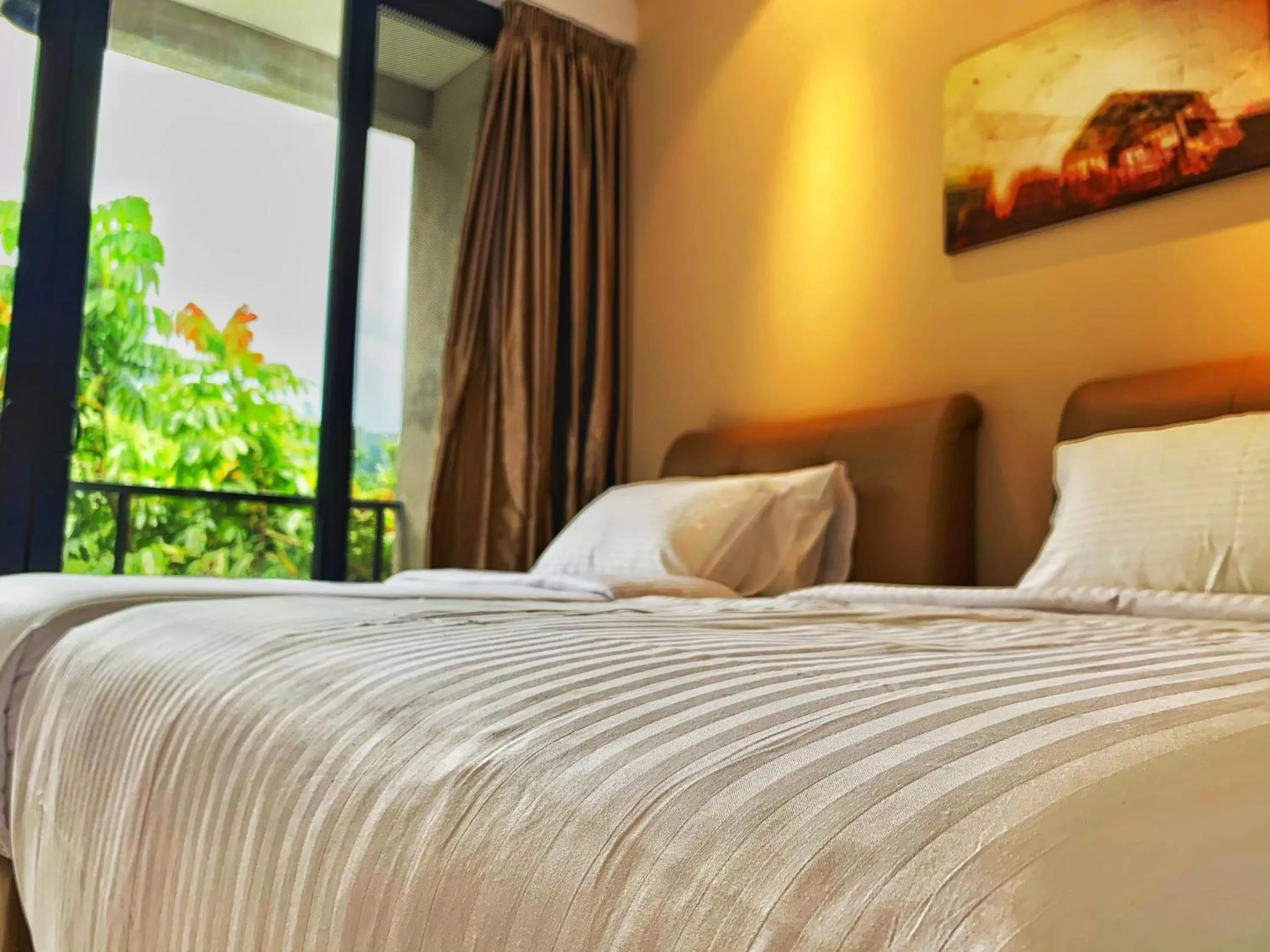 Bed in Harmony Valley Retreat