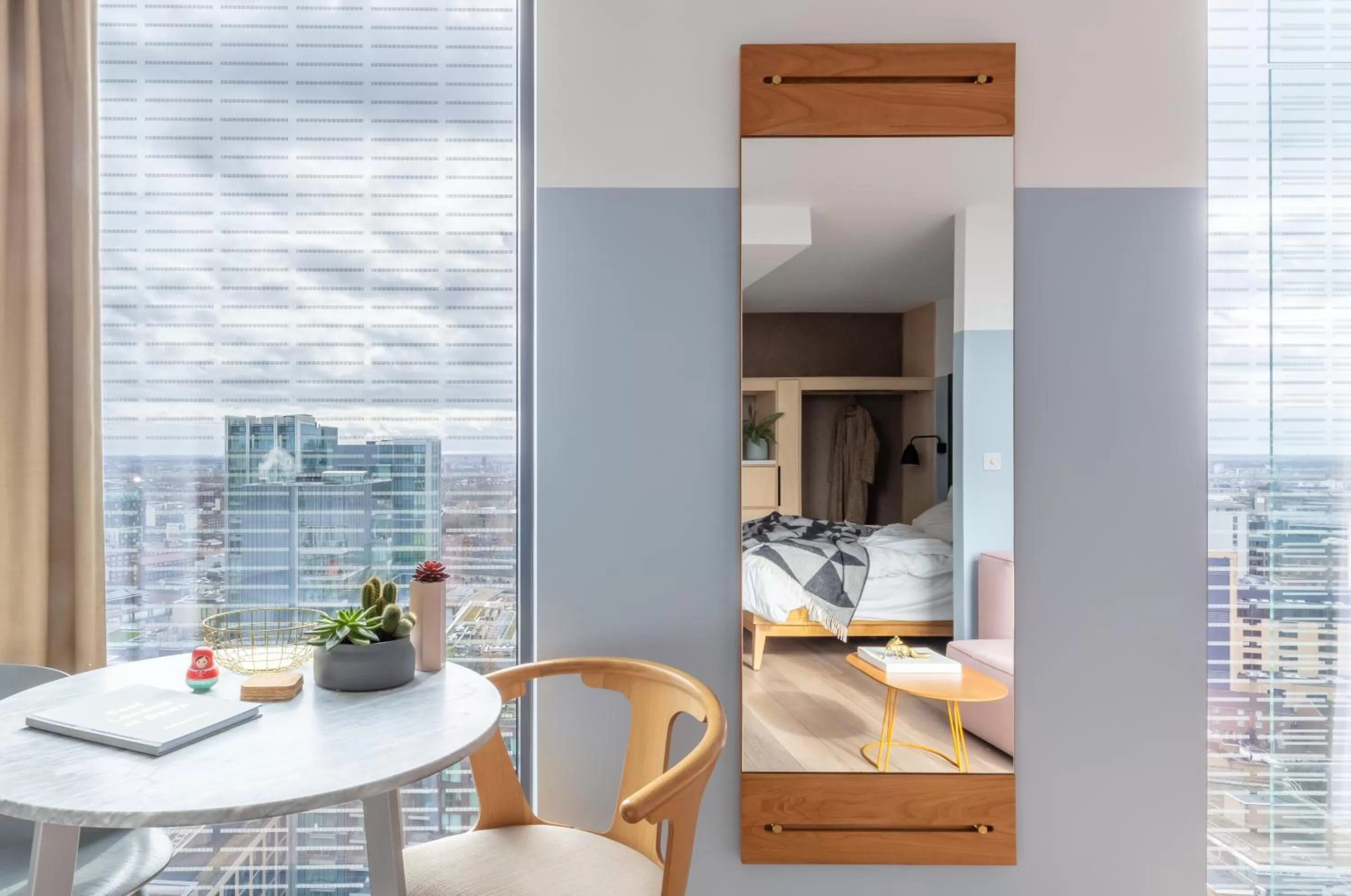 Living room in Leman Locke