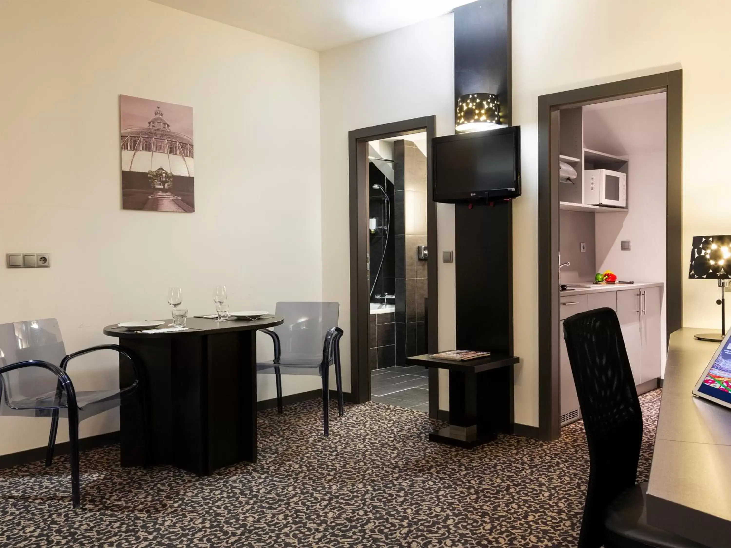 Comfort Studio in Hotel Ramada Brussels Woluwe Comfort Studio in Hotel Ramada Brussels Woluwe