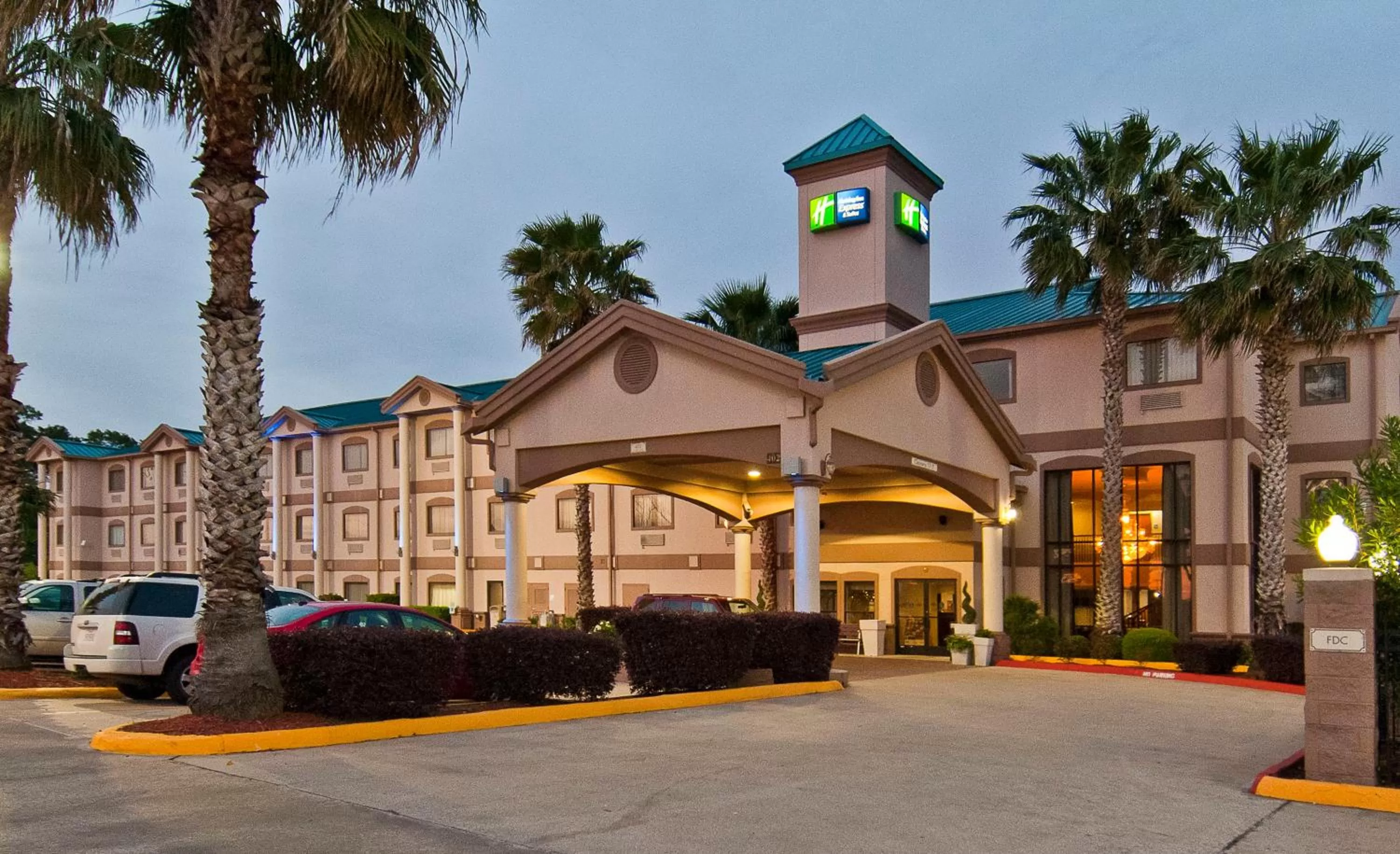 Property building in Holiday Inn Express Hotel and Suites Lake Charles by IHG