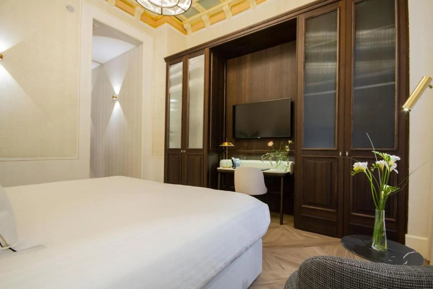 Decorative detail, Bed in MYR Palacio Vallier