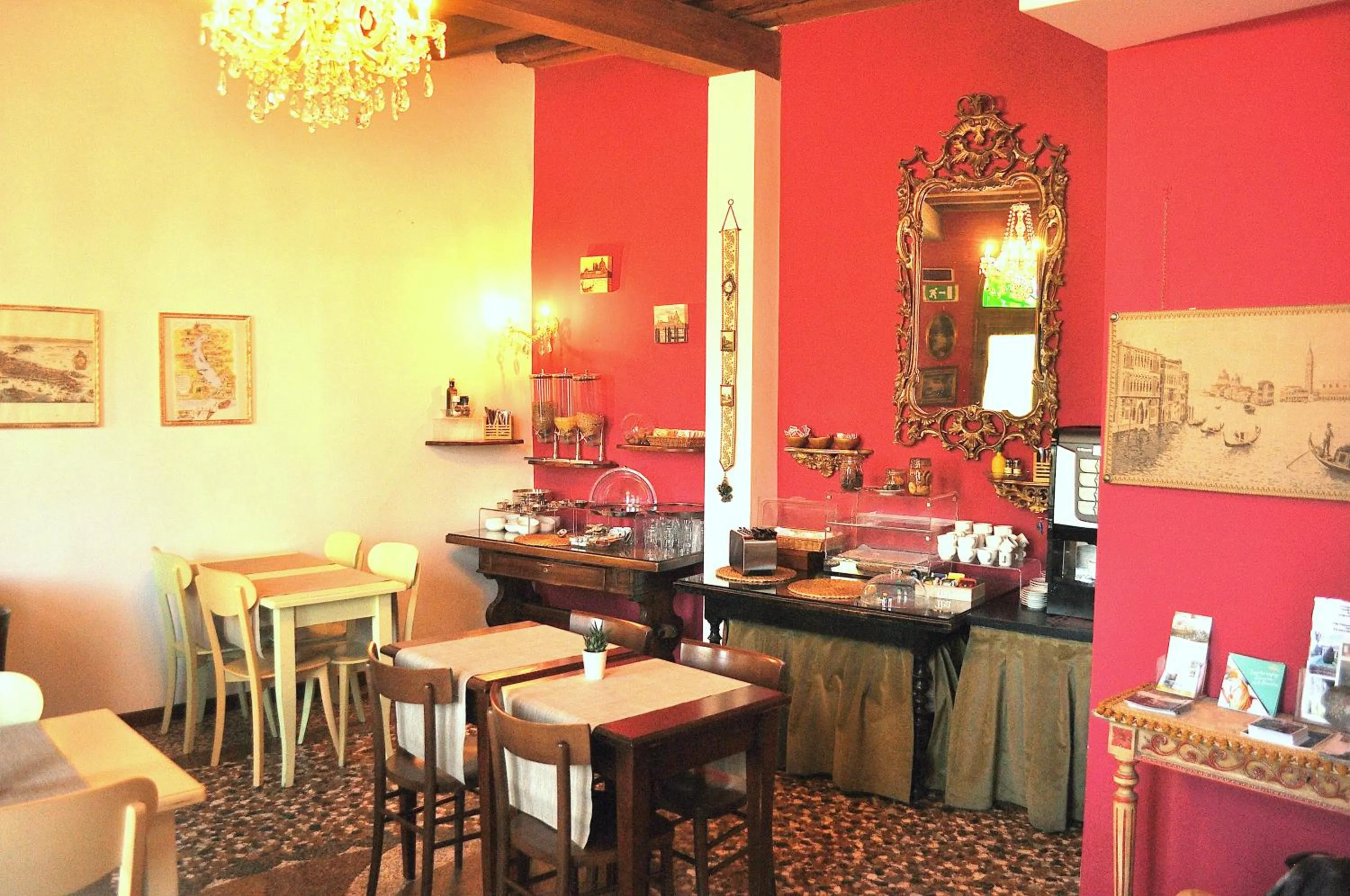 Lounge or bar in Relais Alcova del Doge