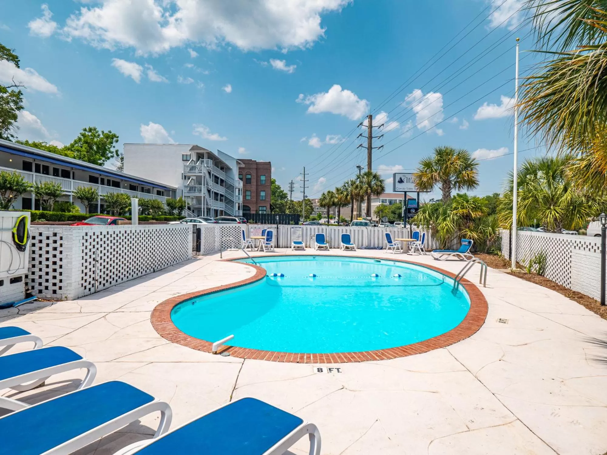 Property building, Swimming Pool in The Waterway Pet Friendly by Carolina Retreats