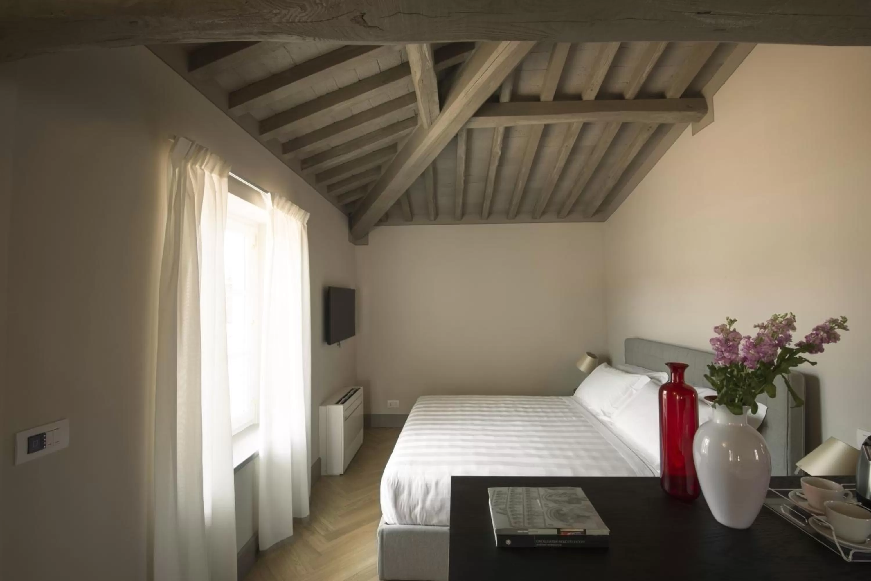 Bedroom, Bed in Palazzo Dipinto