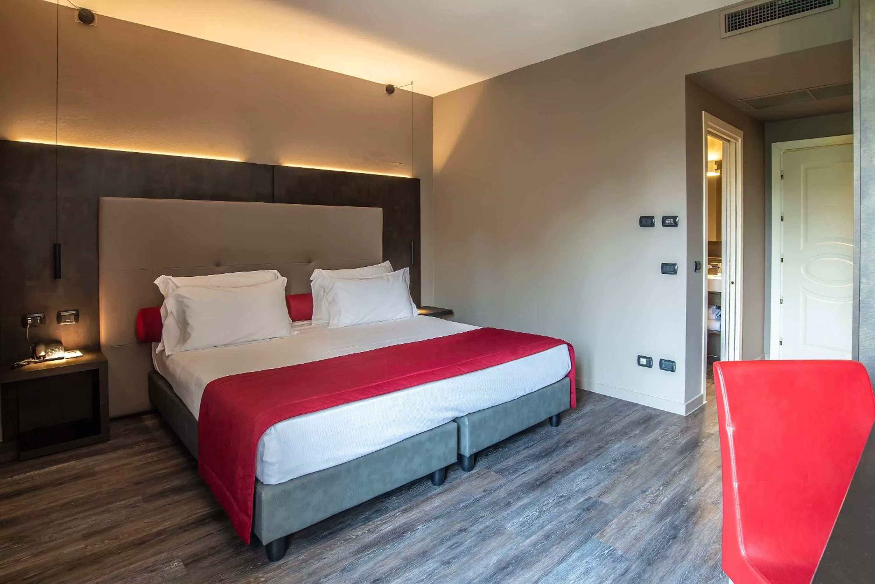 Bed in Maranello Palace