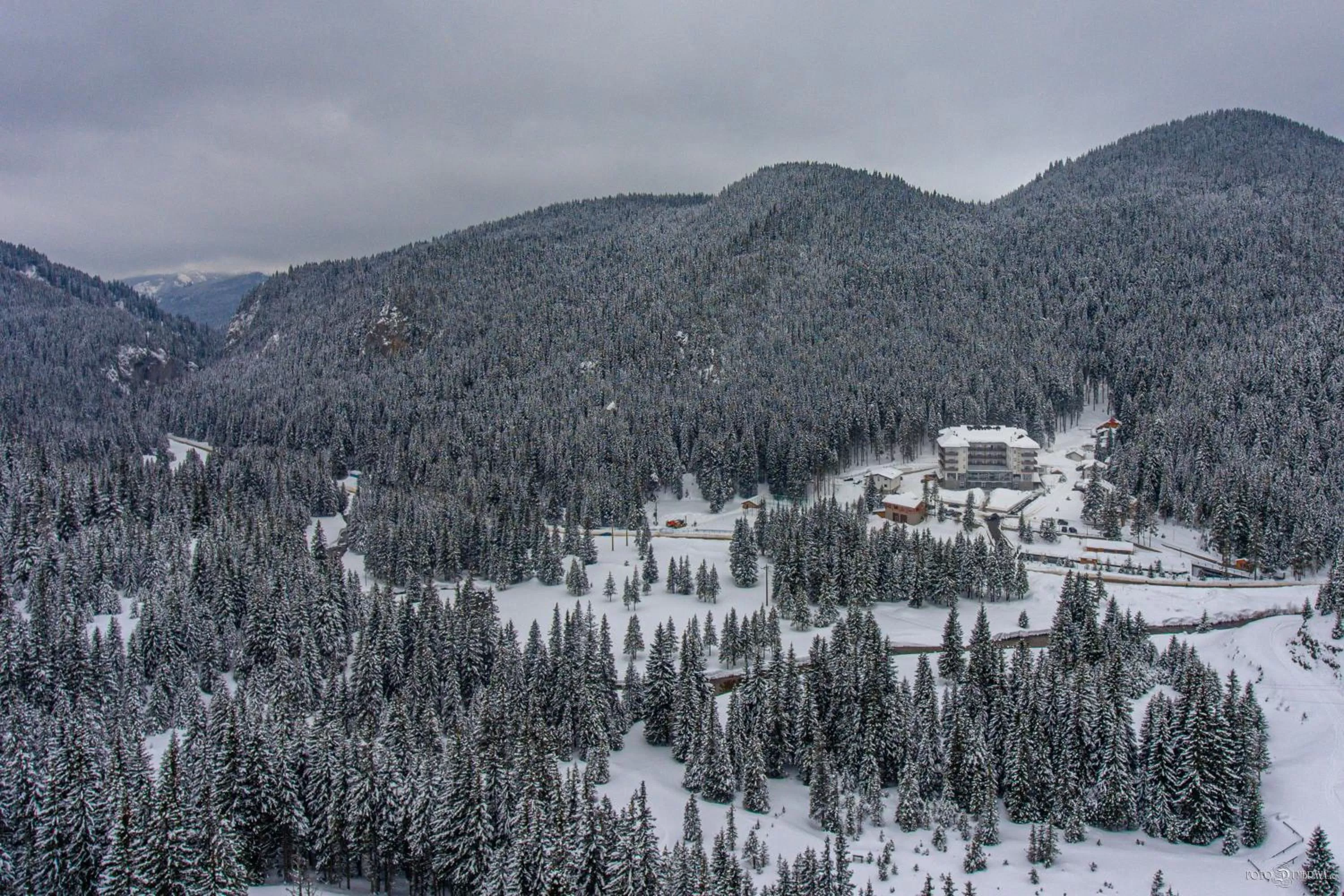 Property building in Hotel Belmont & Spa