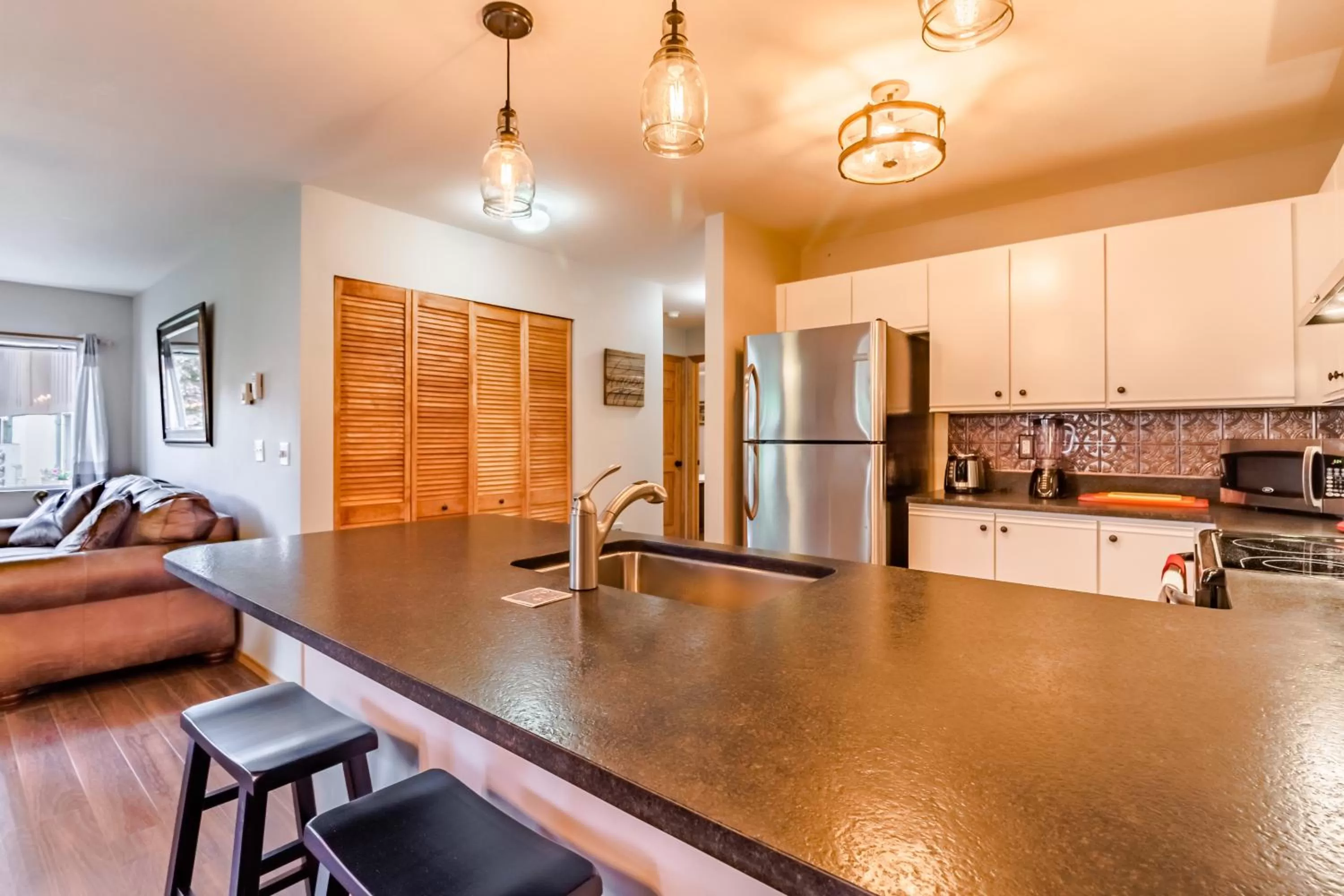 Kitchen/Kitchenette in European Escape