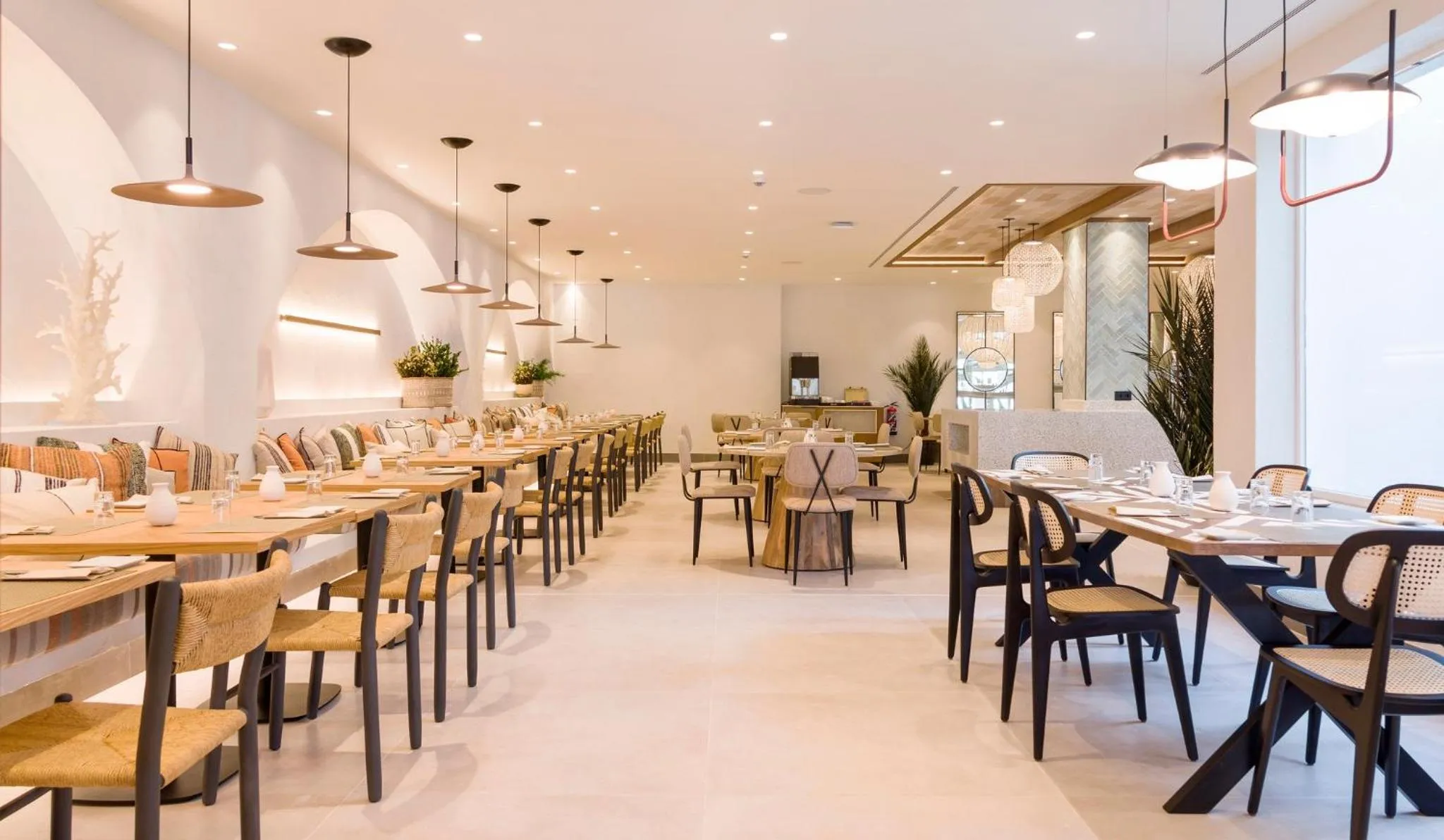 Restaurant/places to eat in Ilunion Menorca