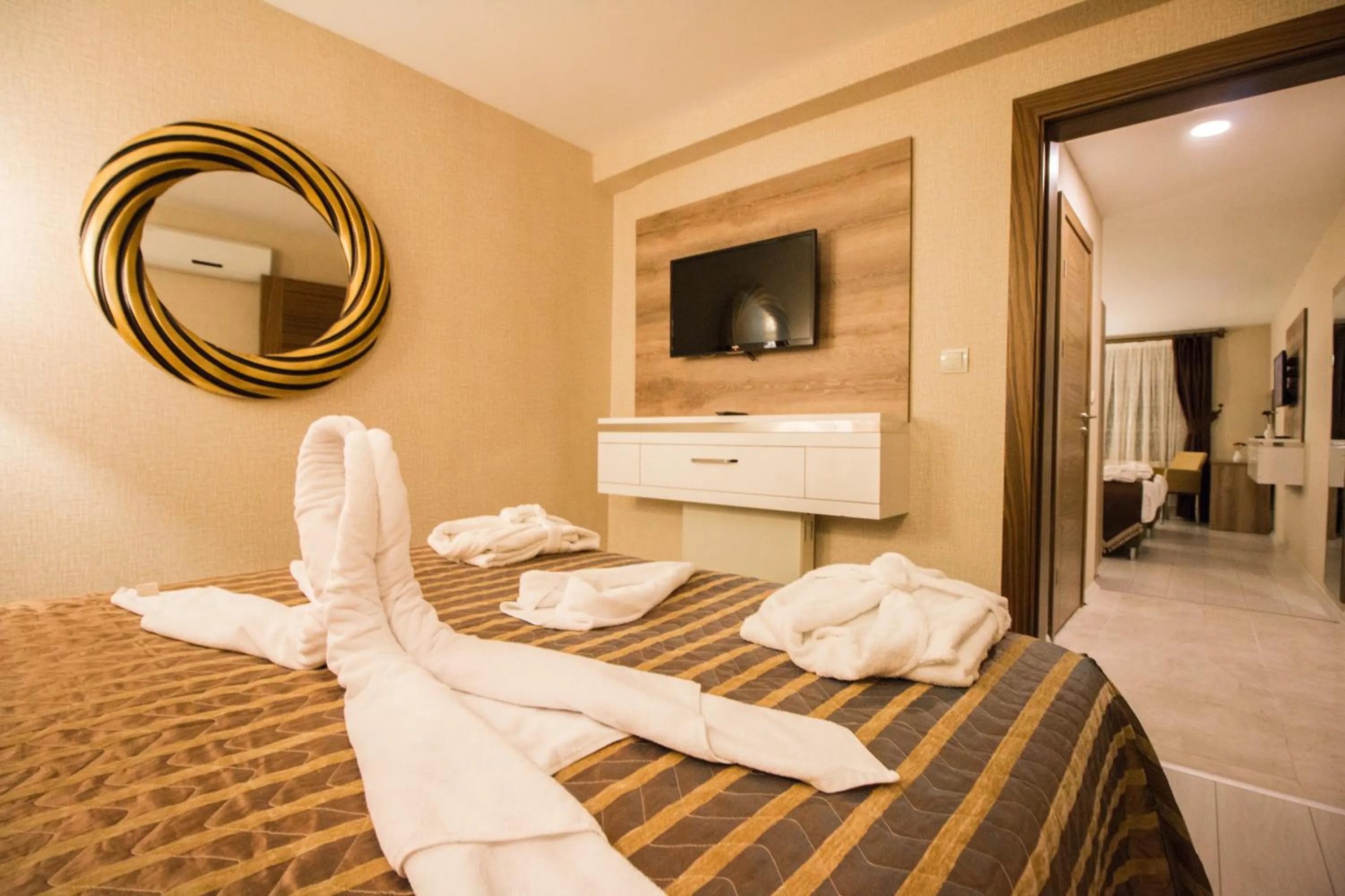 Bed in Business Han Hotel