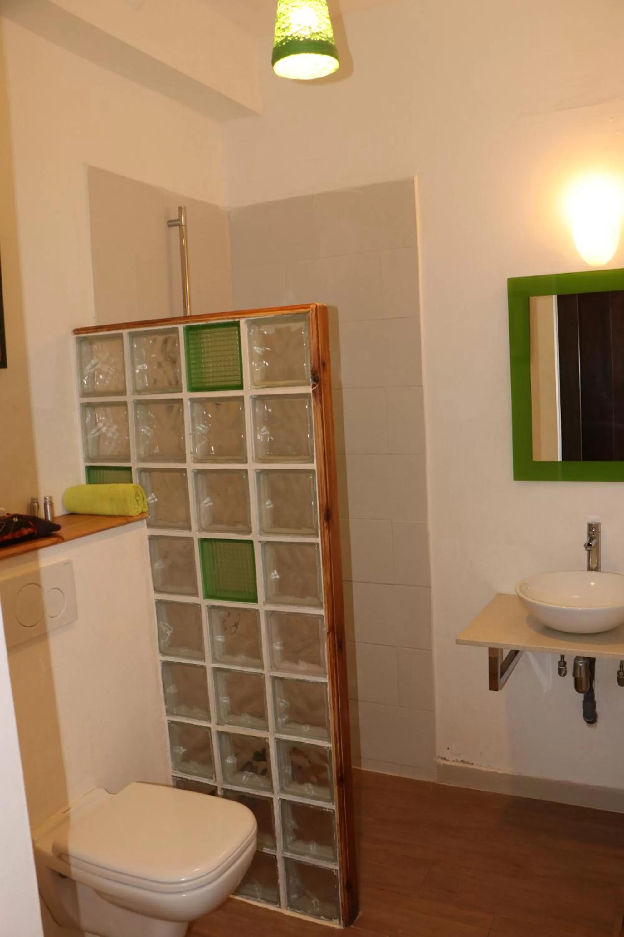 Bathroom in Nyéléni maison sahel