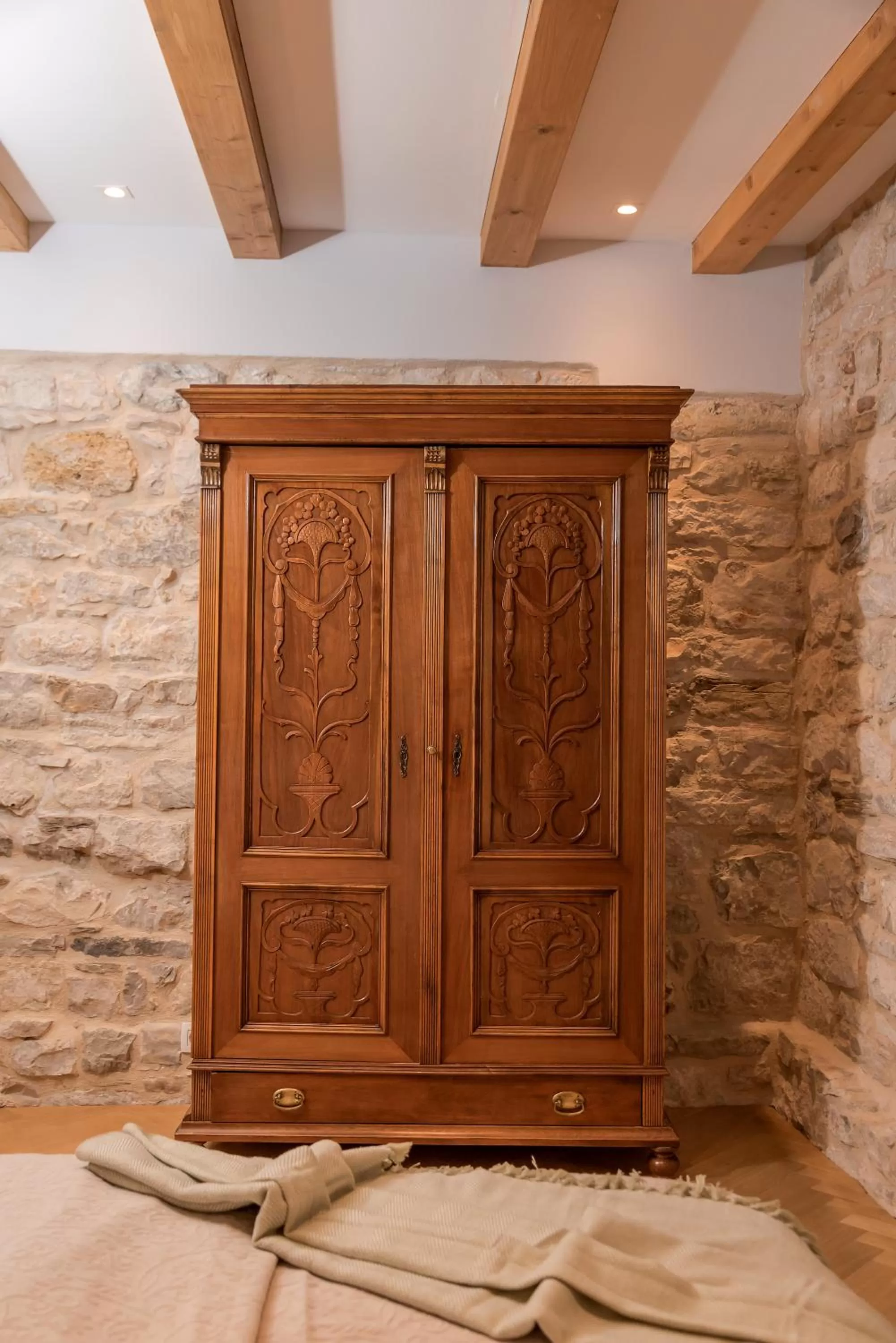 Decorative detail in Heritage Hotel 19