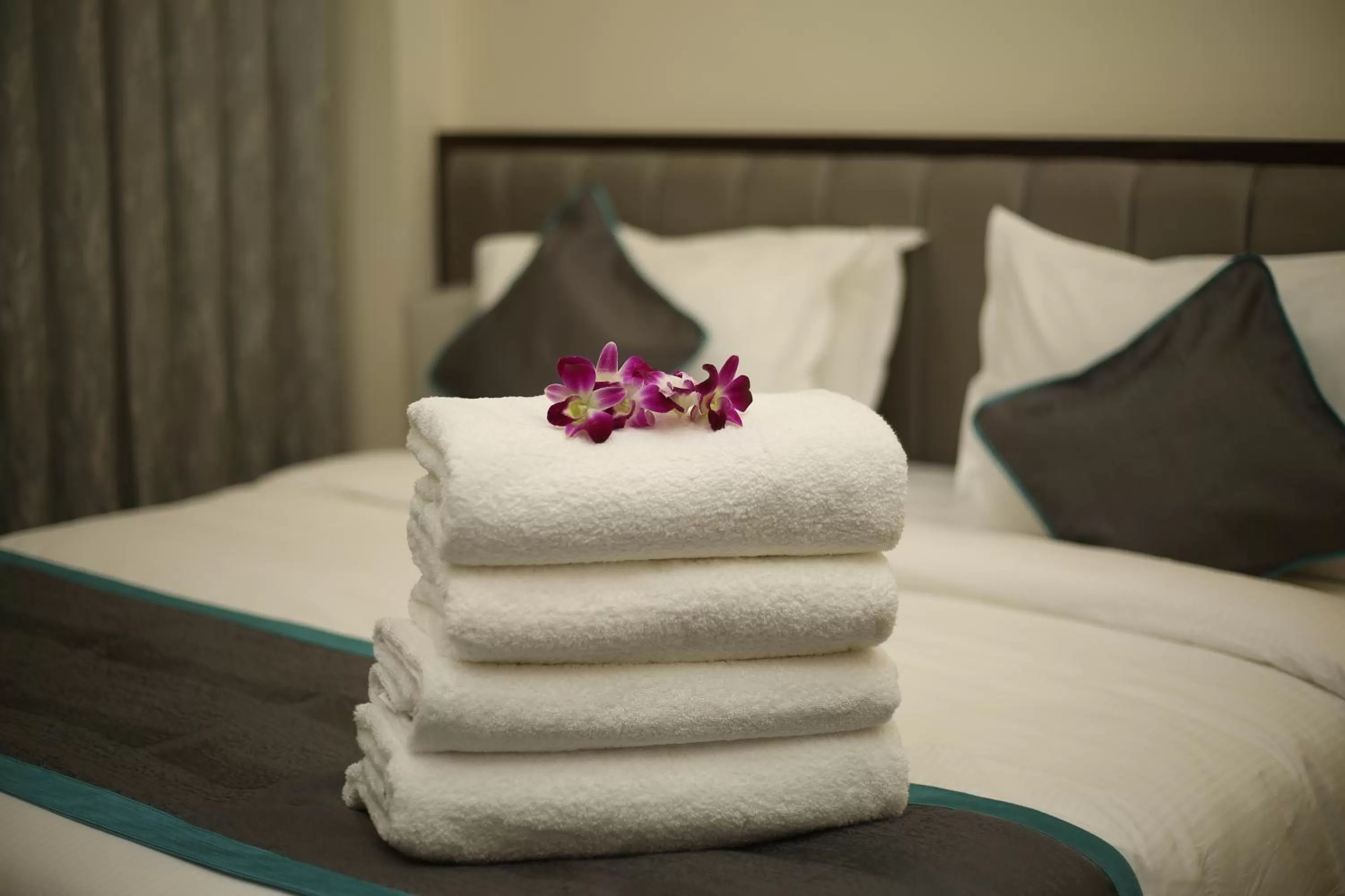 Bed in PARK IRIS HOTELS, Bharathi Nagar