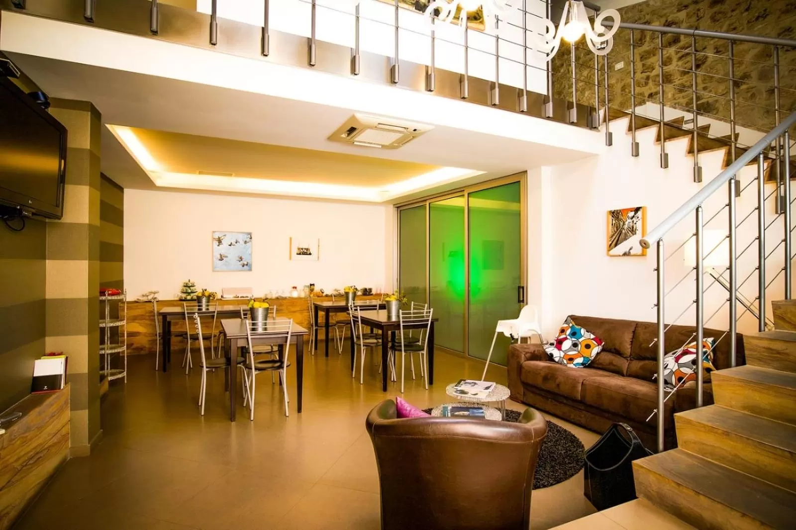 Restaurant/Places to Eat in Abraxia B&B