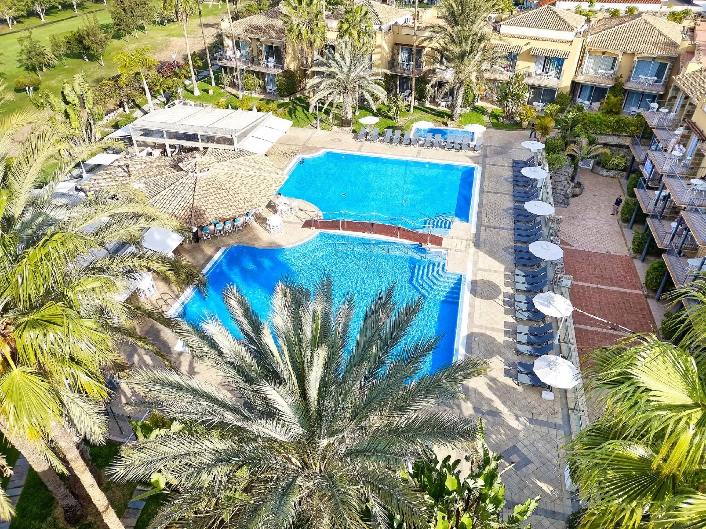 Swimming pool in Bull Vital Suites & Spa Boutique Hotel - Only Adults