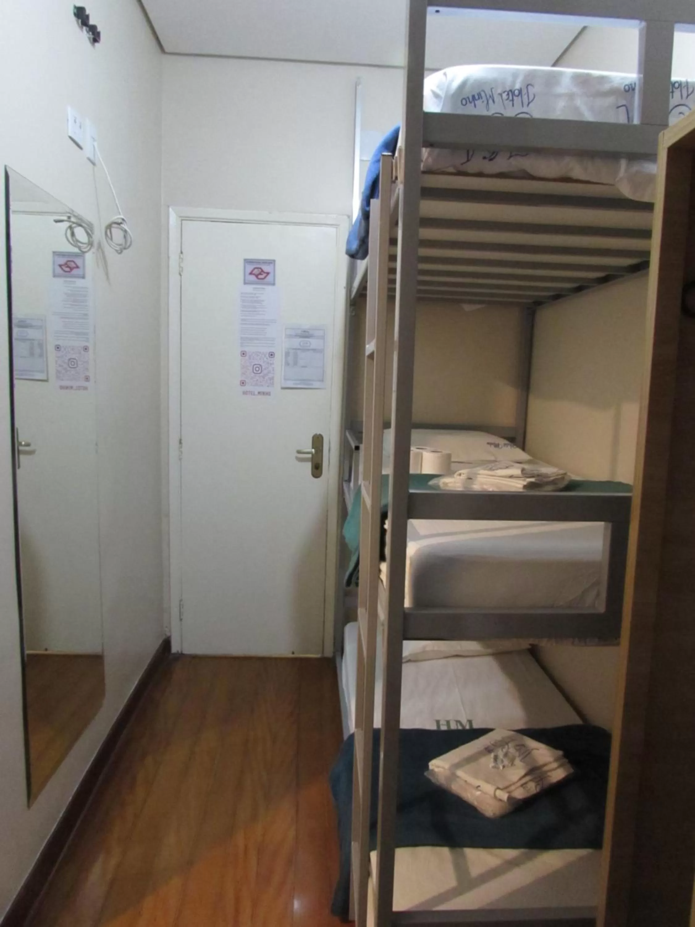 Bunk Bed in Hotel Minho -Próximo 25 Março , Brás e Bom Retiro