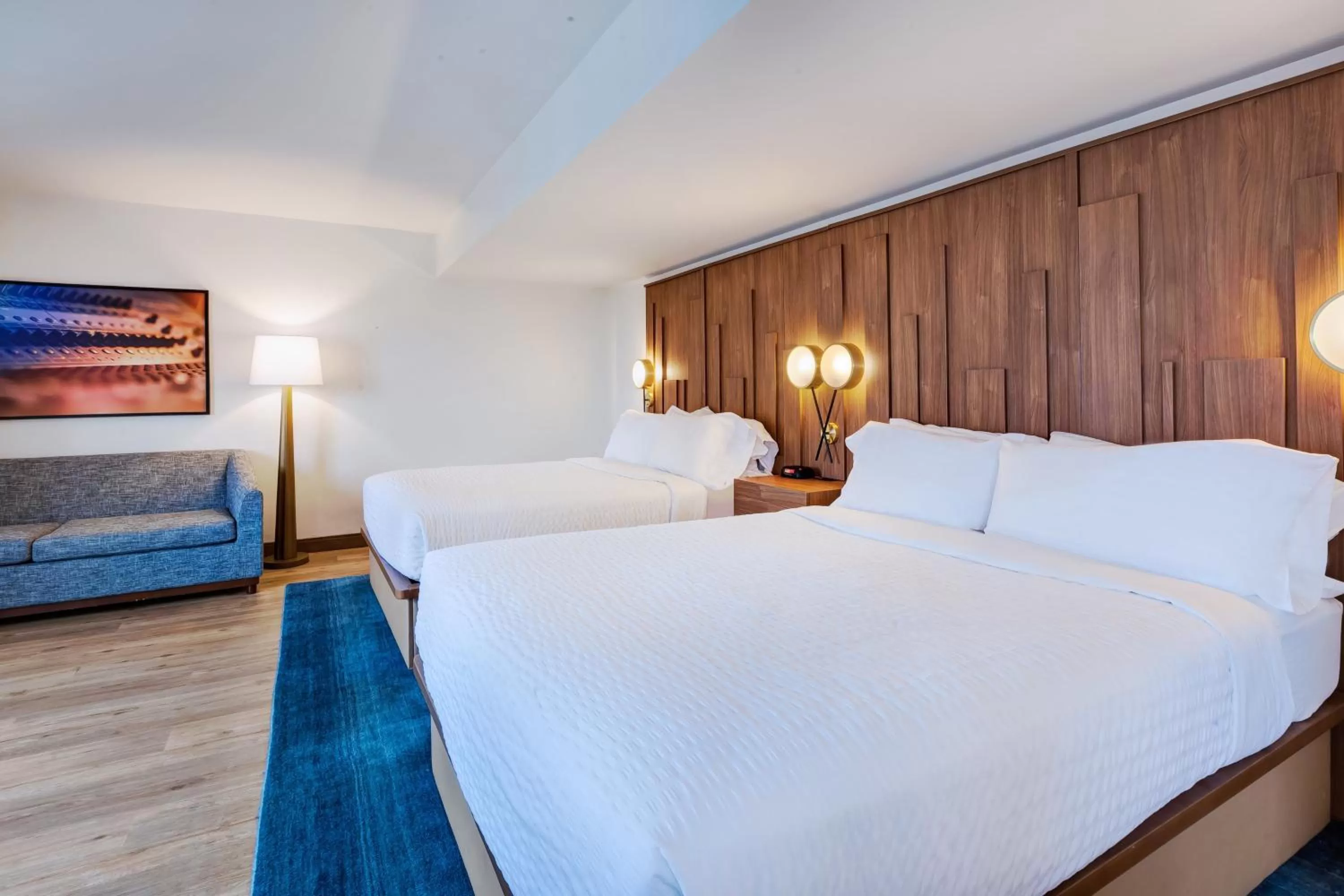 Photo of the whole room, Bed in Hotel Indigo Detroit Downtown by IHG