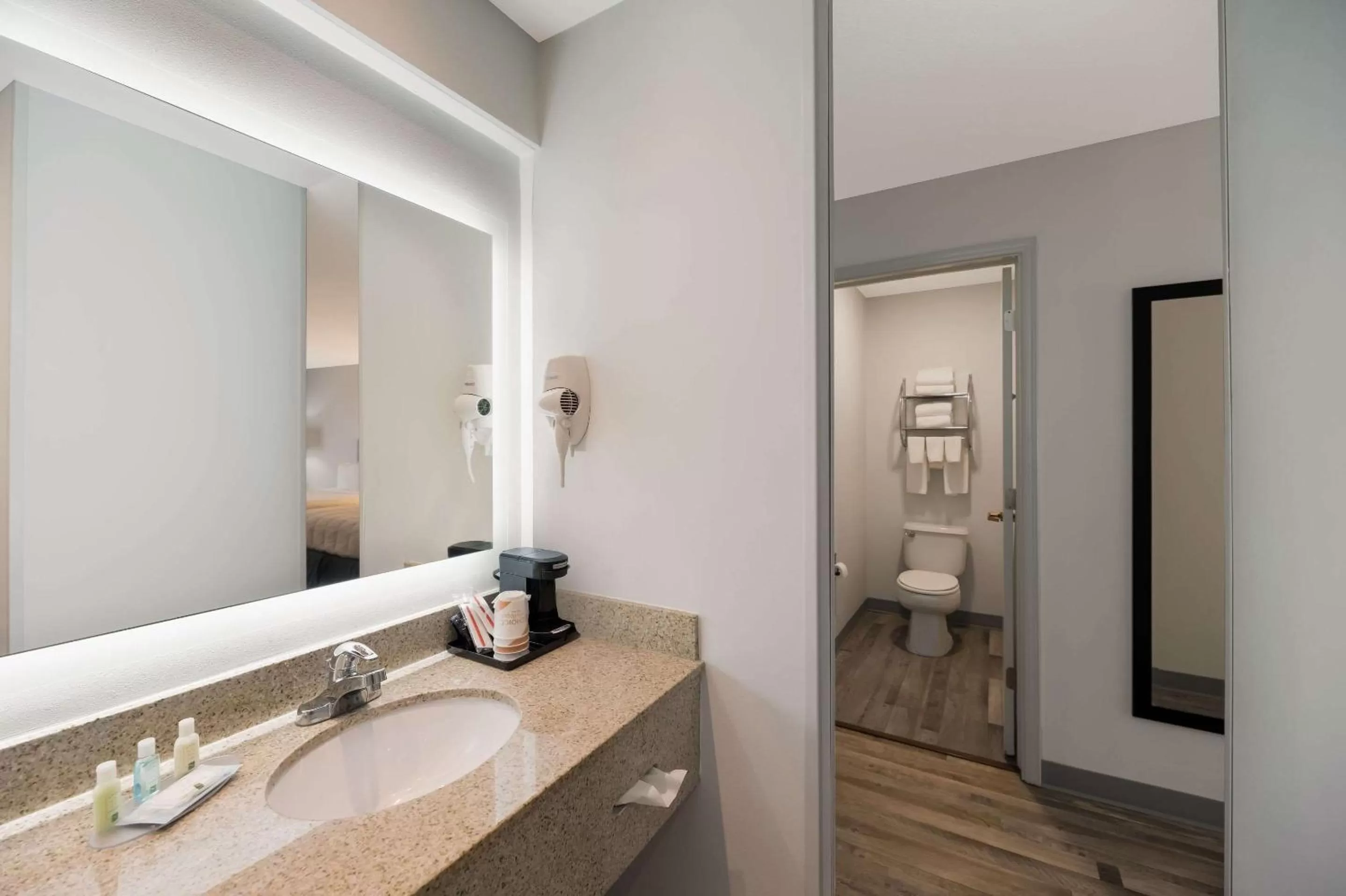 Shower in Quality Inn & Suites Artesia