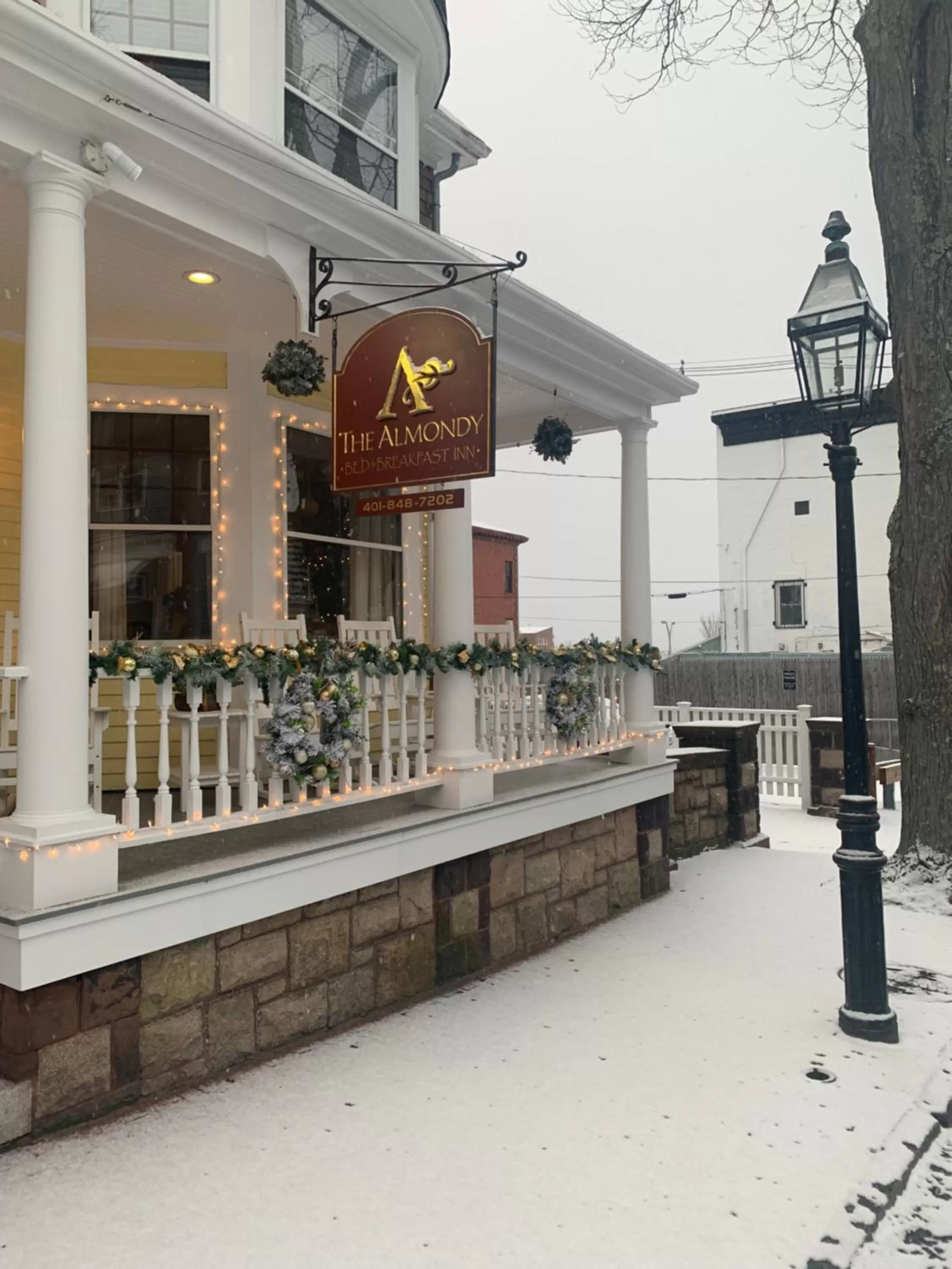 Property building in Almondy Inn Bed & Breakfast