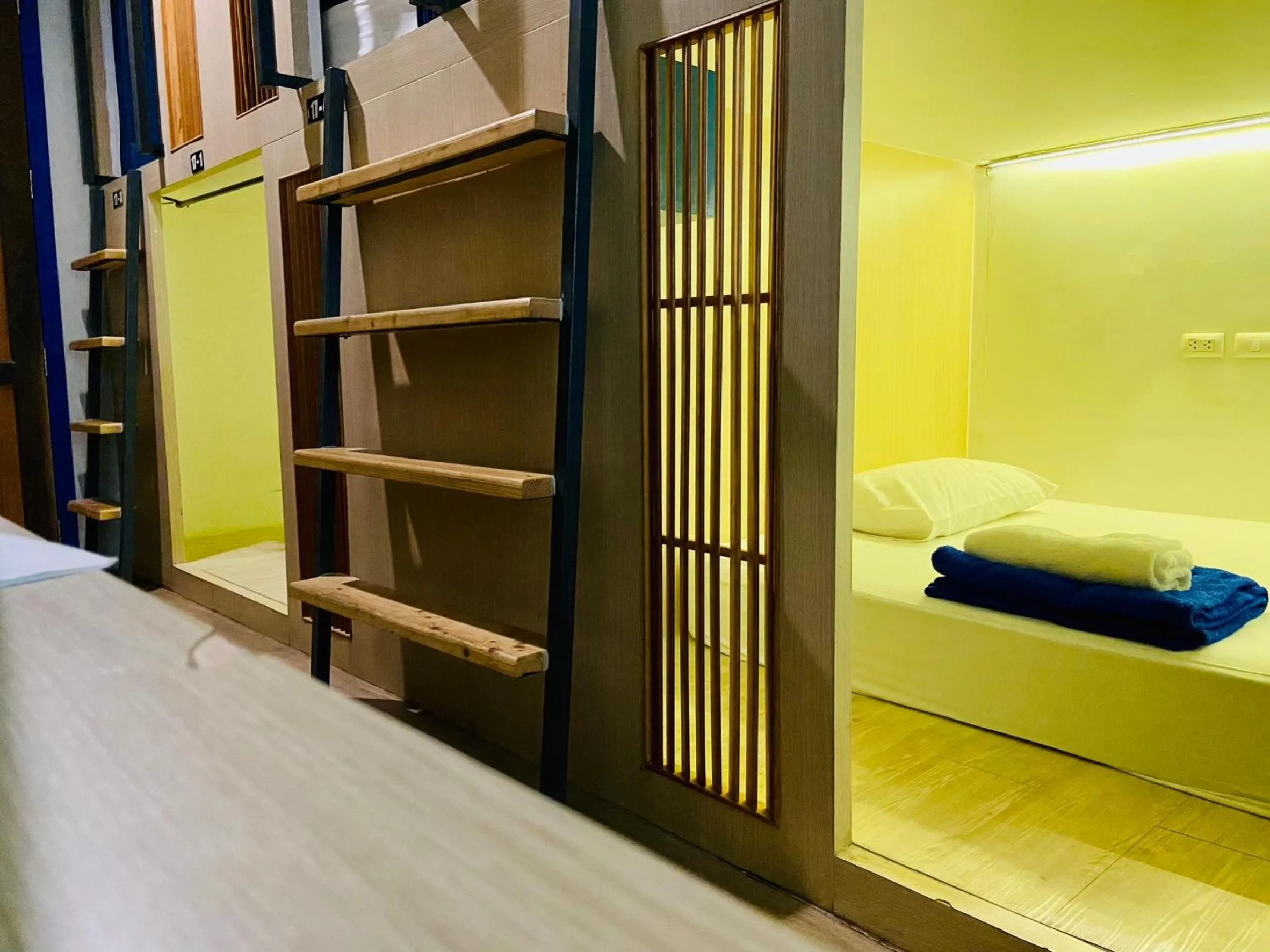 bunk bed in Prince Theatre Heritage Stay Hostel - Silom