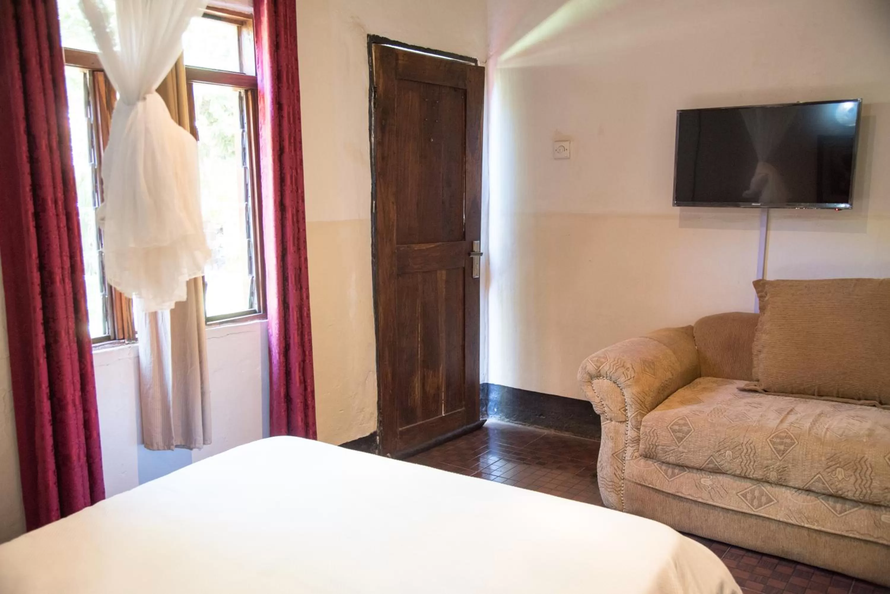 Photo of the whole room in Okavango Lodge