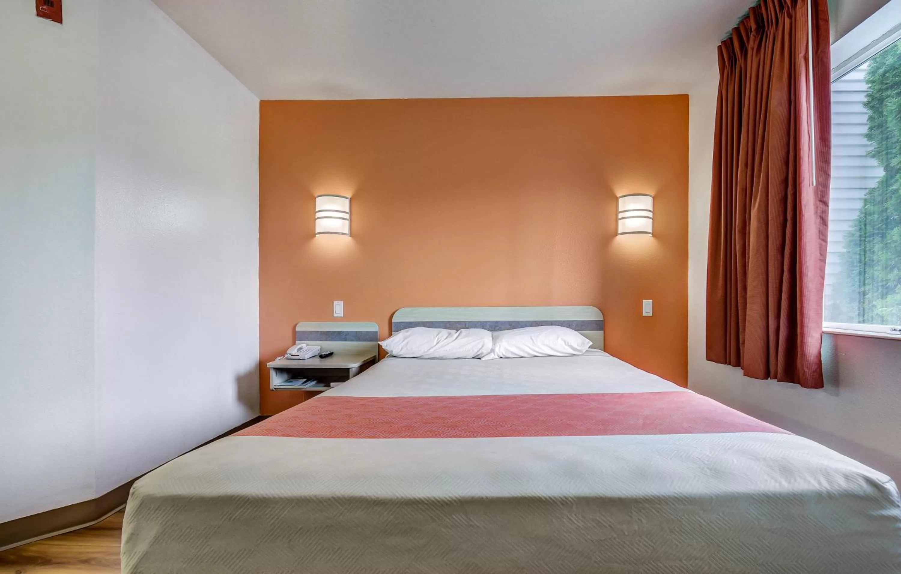 Bed in Motel 6-Roseburg, OR