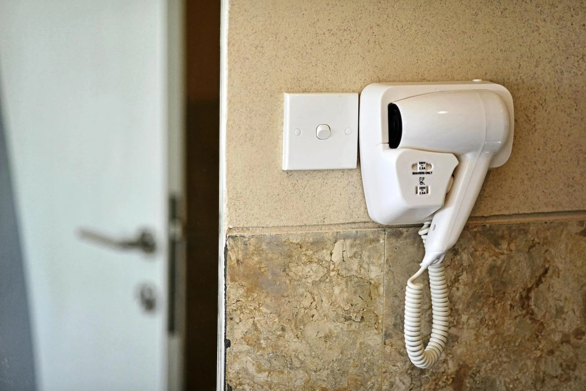 Bathroom in Serela Cihampelas by KAGUM Hotels