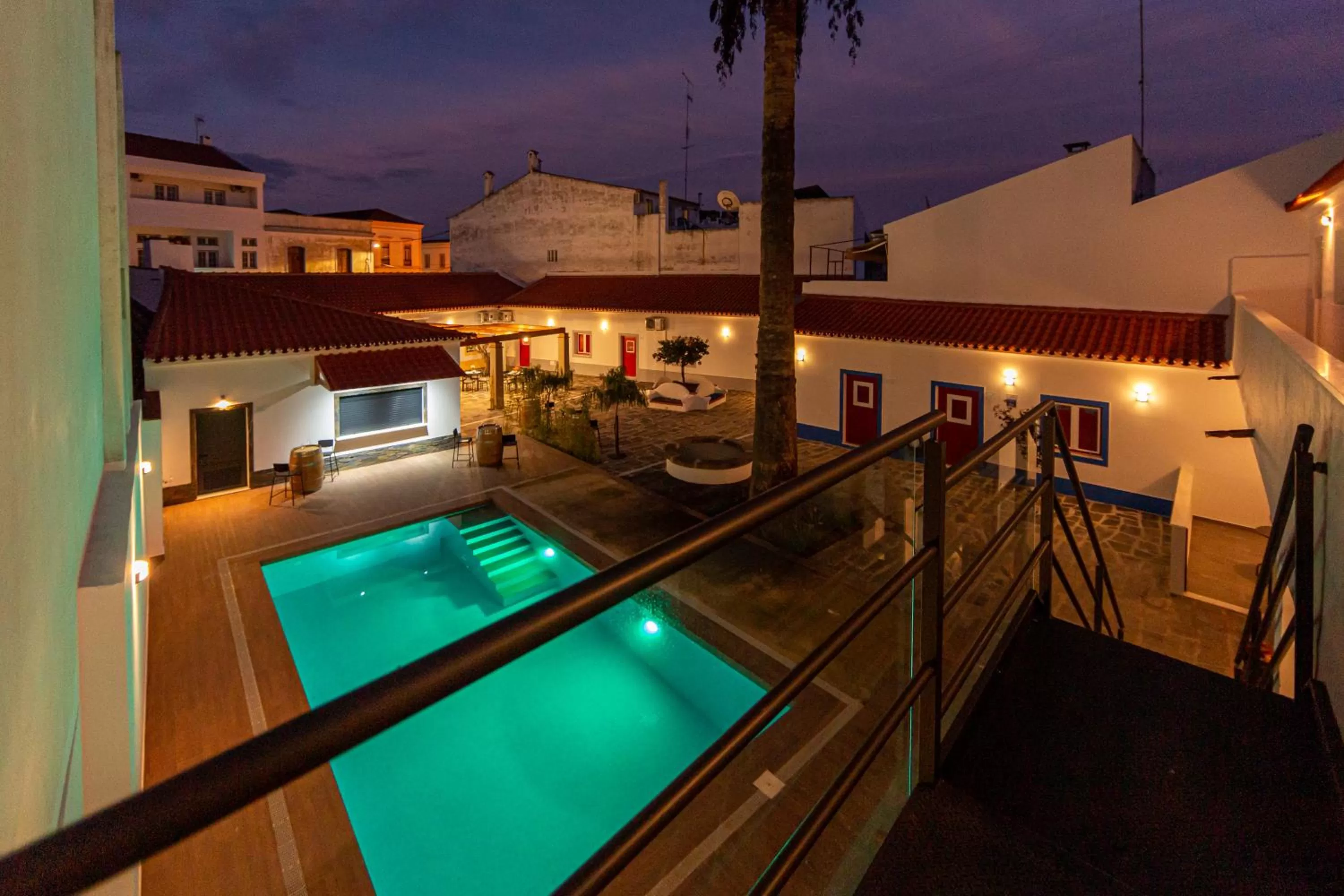 Property building, Pool View in Luxury Palm Suites