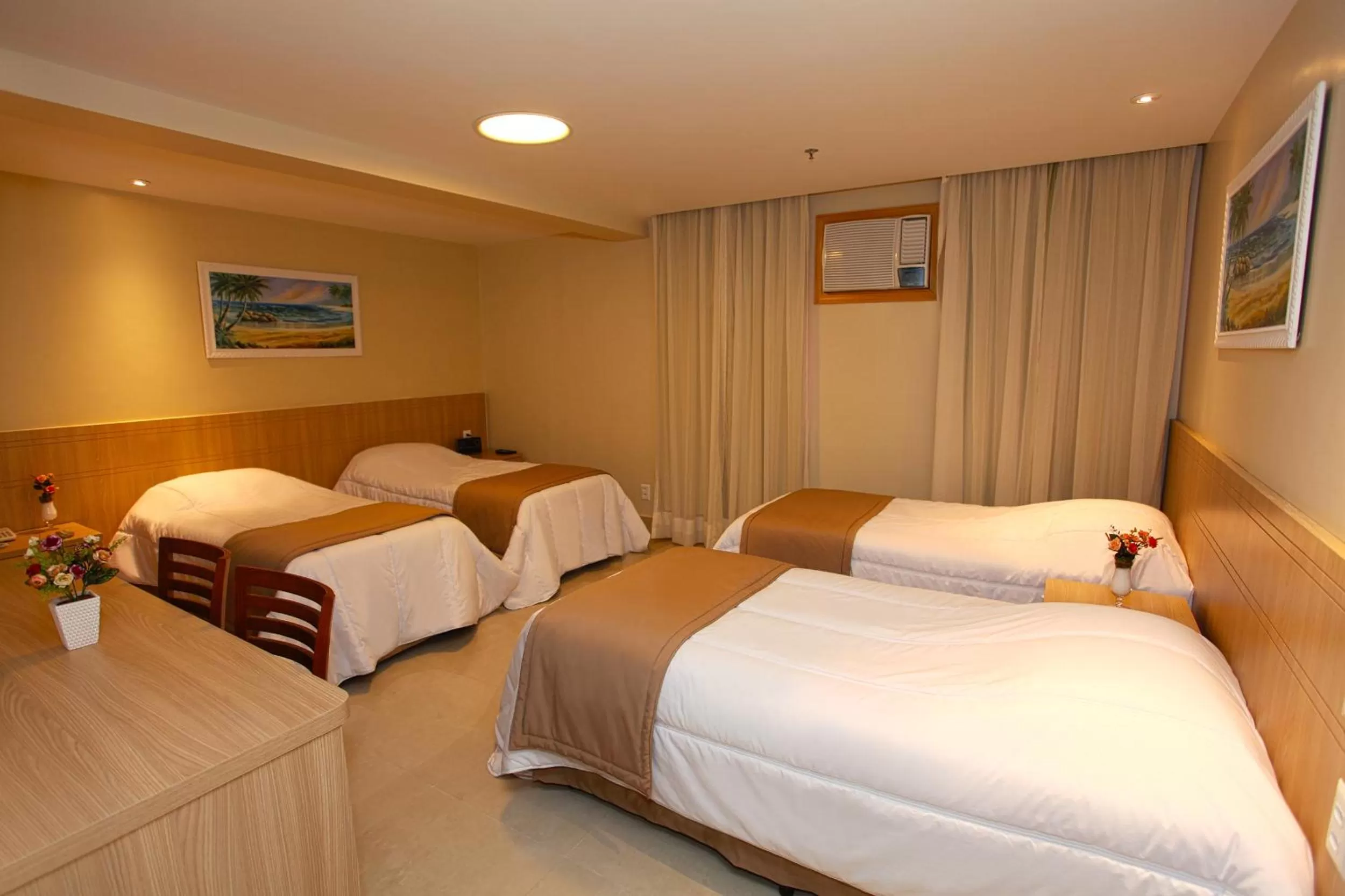 Photo of the whole room, Bed in Elegance Praia Hotel