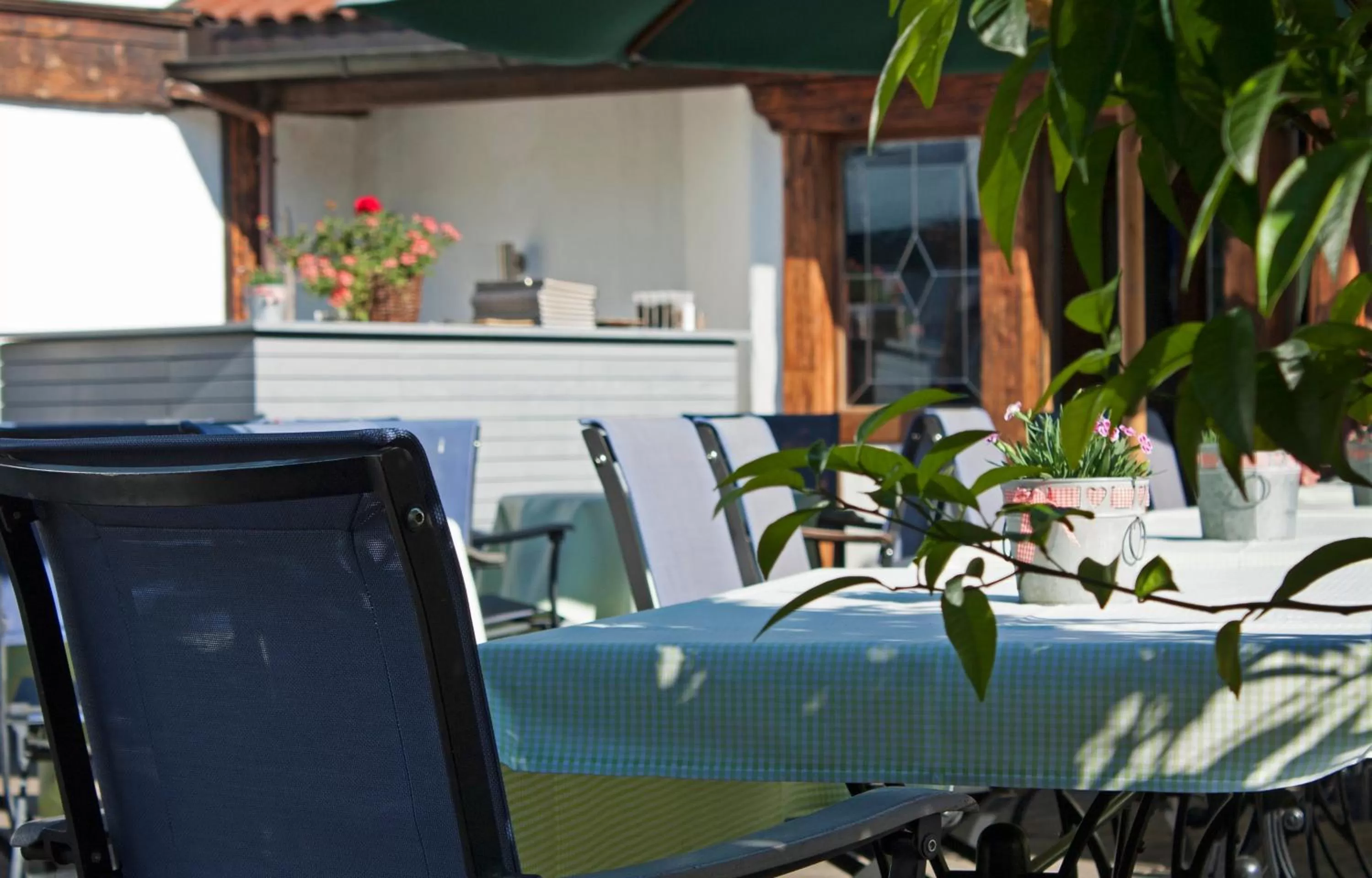 Restaurant/places to eat in Hotel Bayerischer Hof