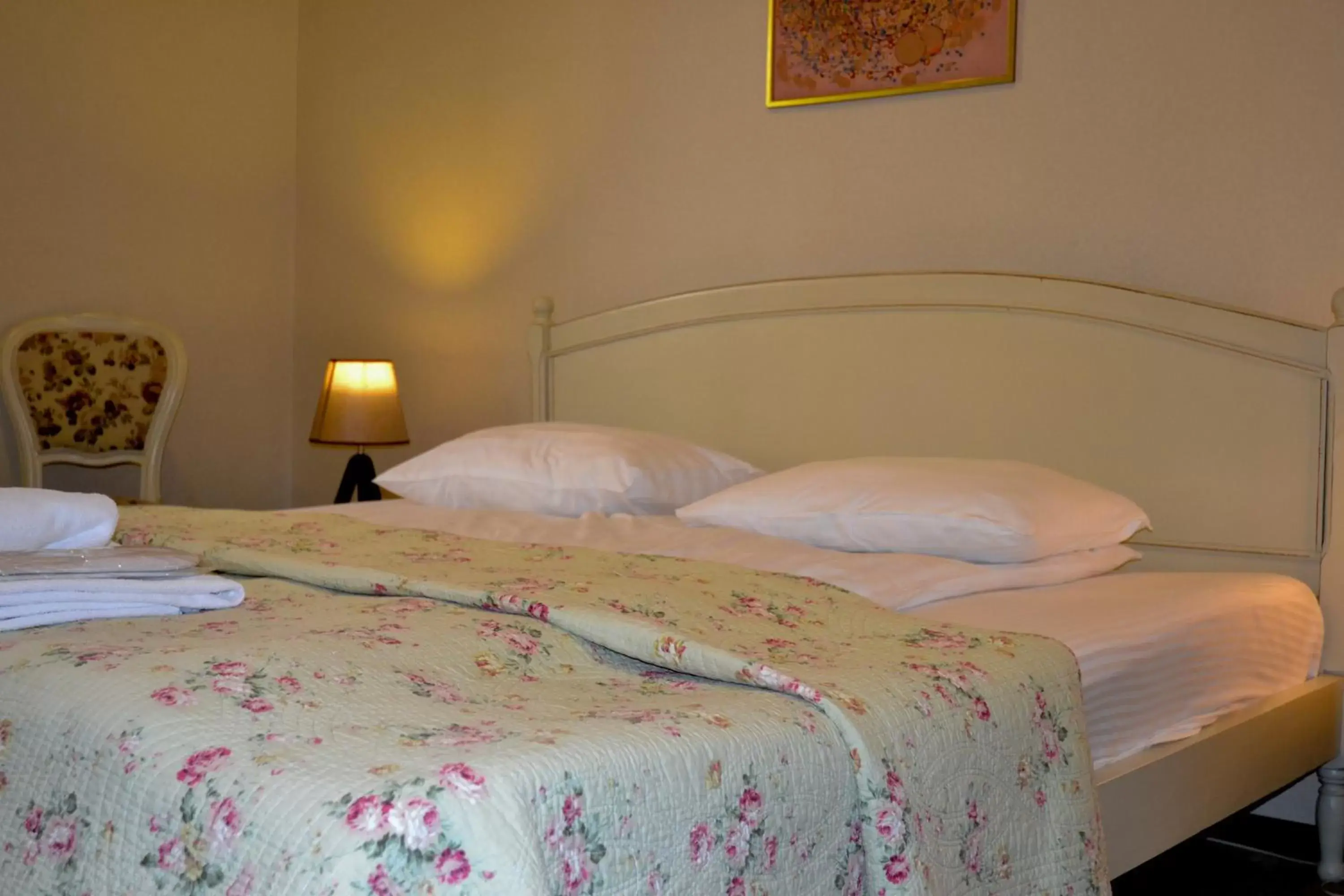 Double Room in Demi Hotel Double Room in Demi Hotel