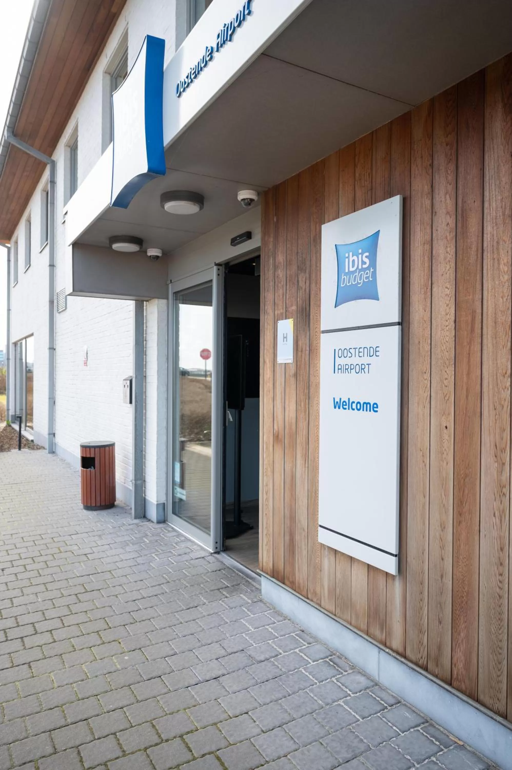 Facade/entrance in ibis budget Oostende Airport