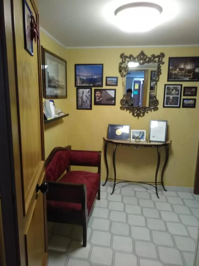 hair dresser in Casa Adelaide