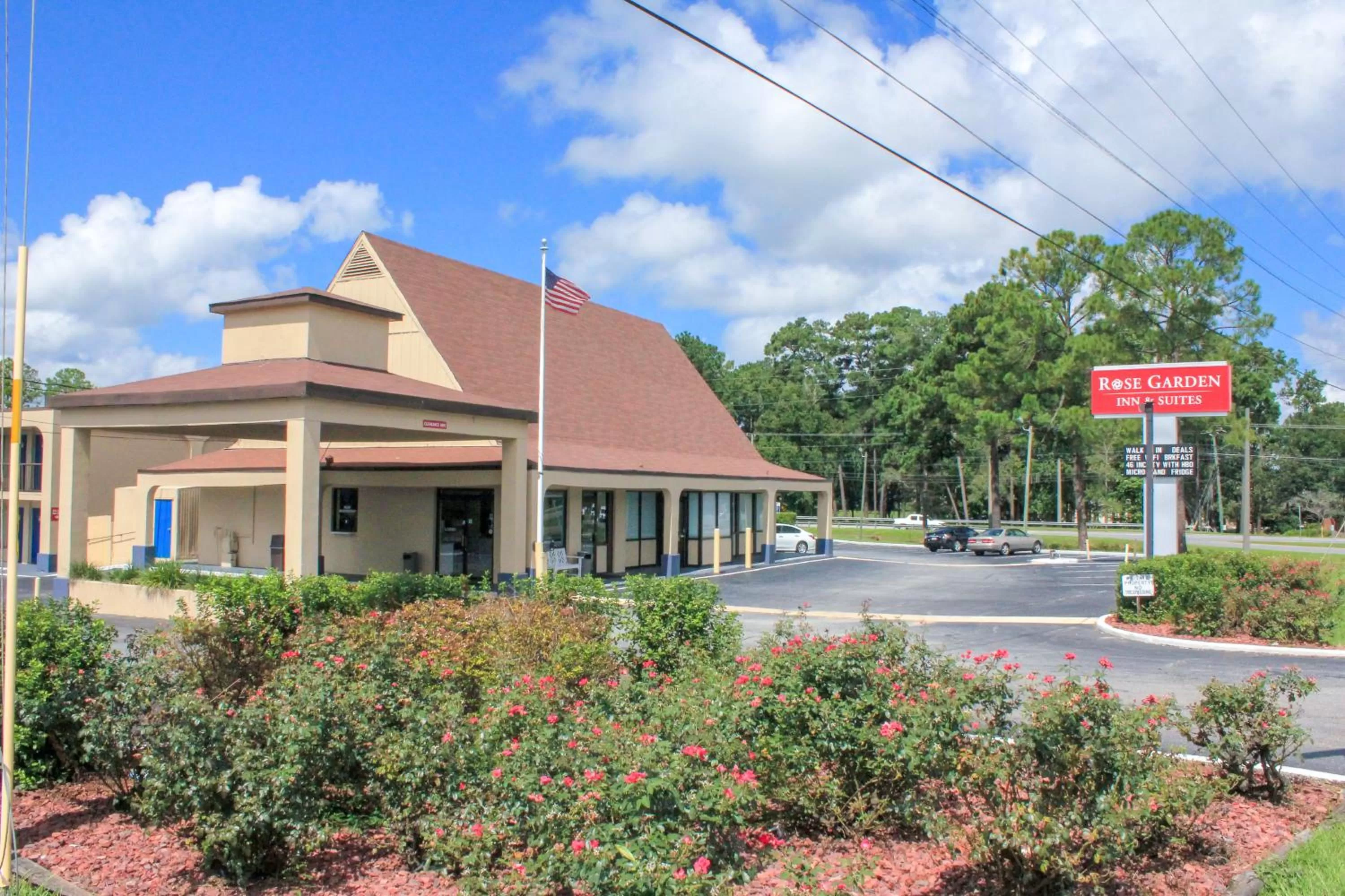 Lobby or reception in Rose Garden Inn & Suites Thomasville