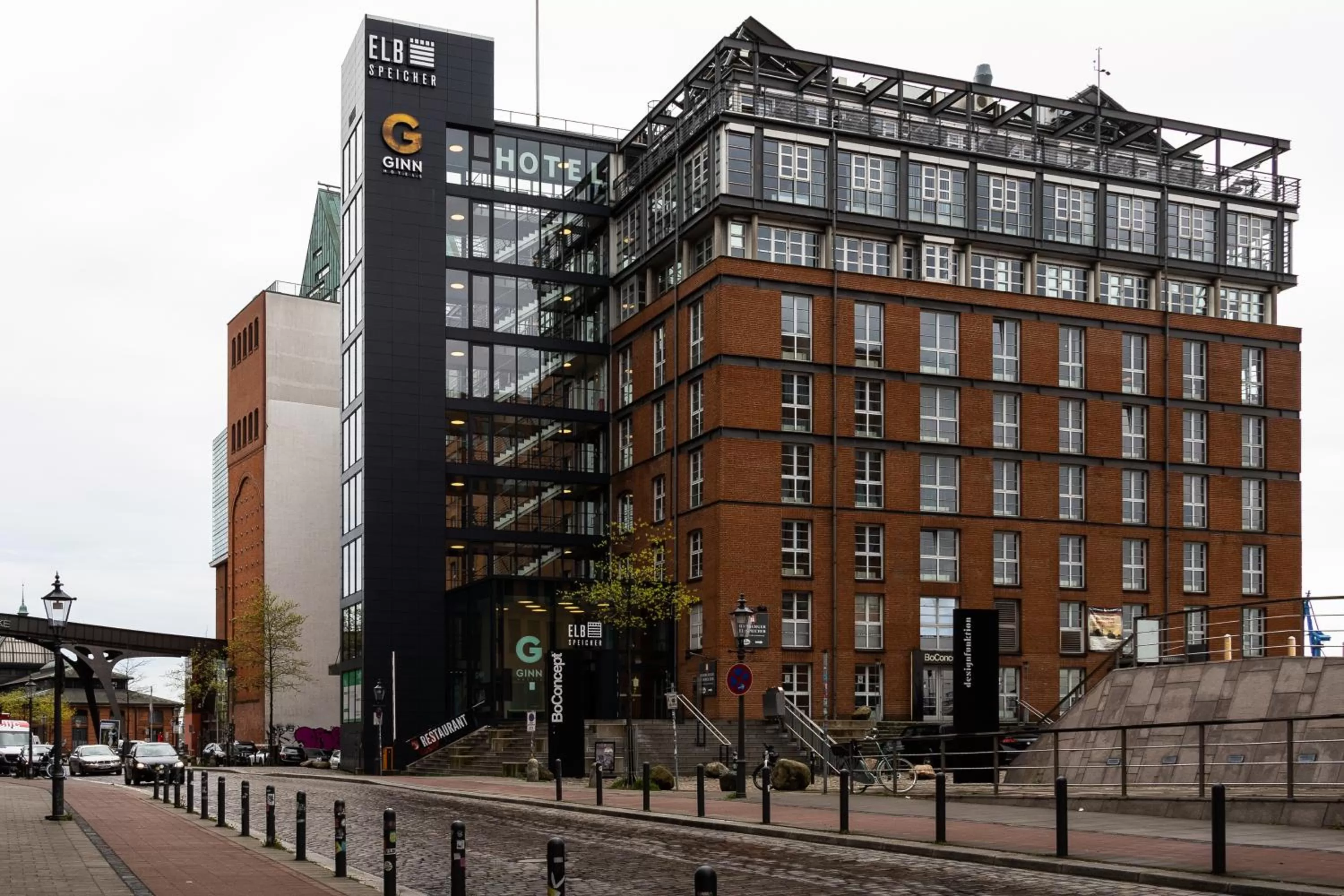 Property building in GINN Hotel Hamburg Elbspeicher