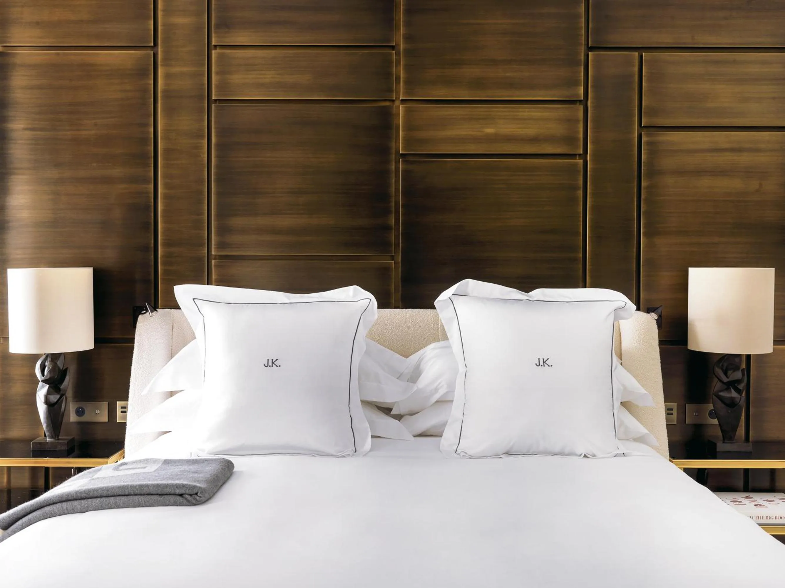 Bedroom, Bed in J.K. Place Paris