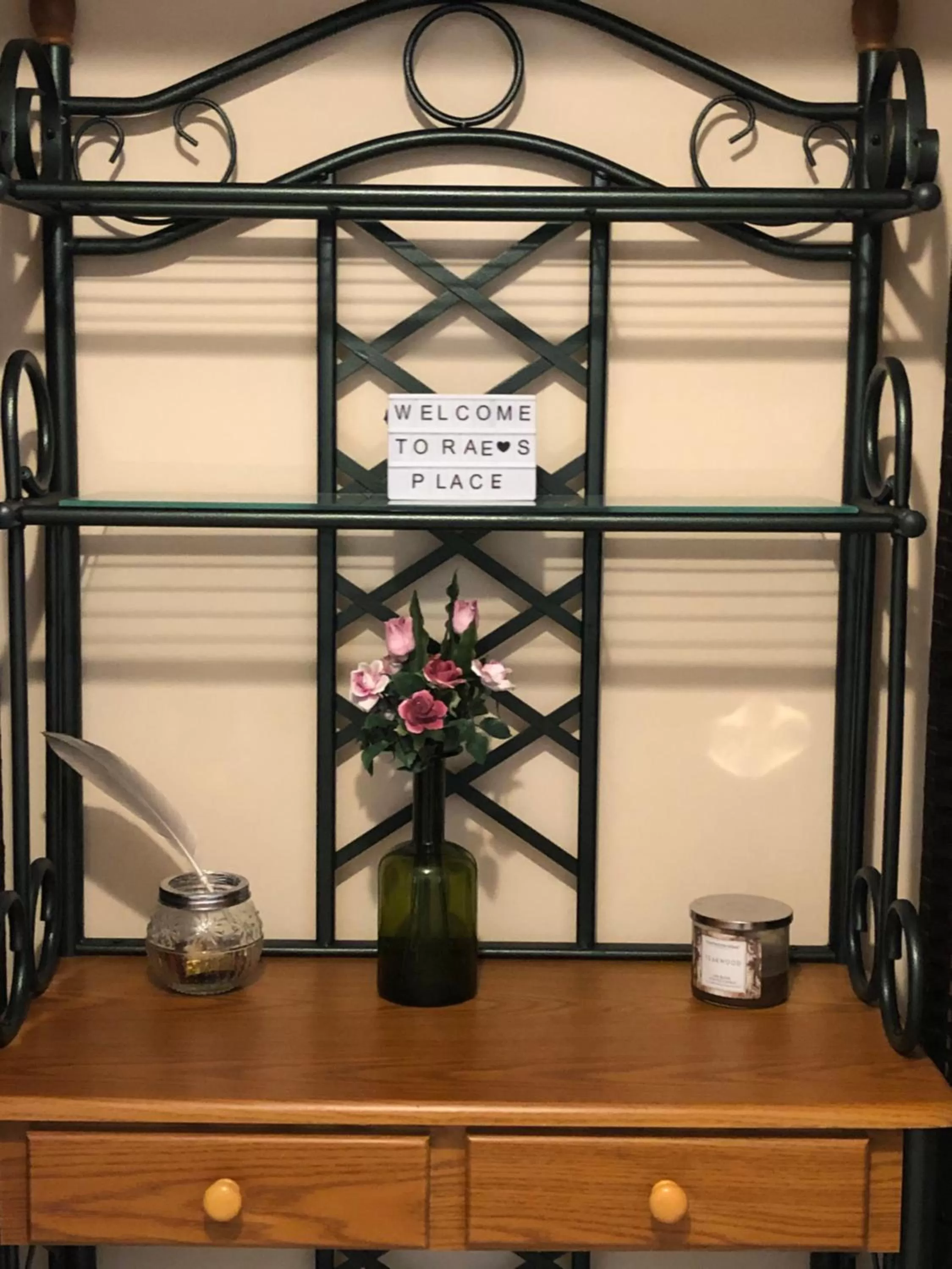 Lobby or reception in Rae’s Place