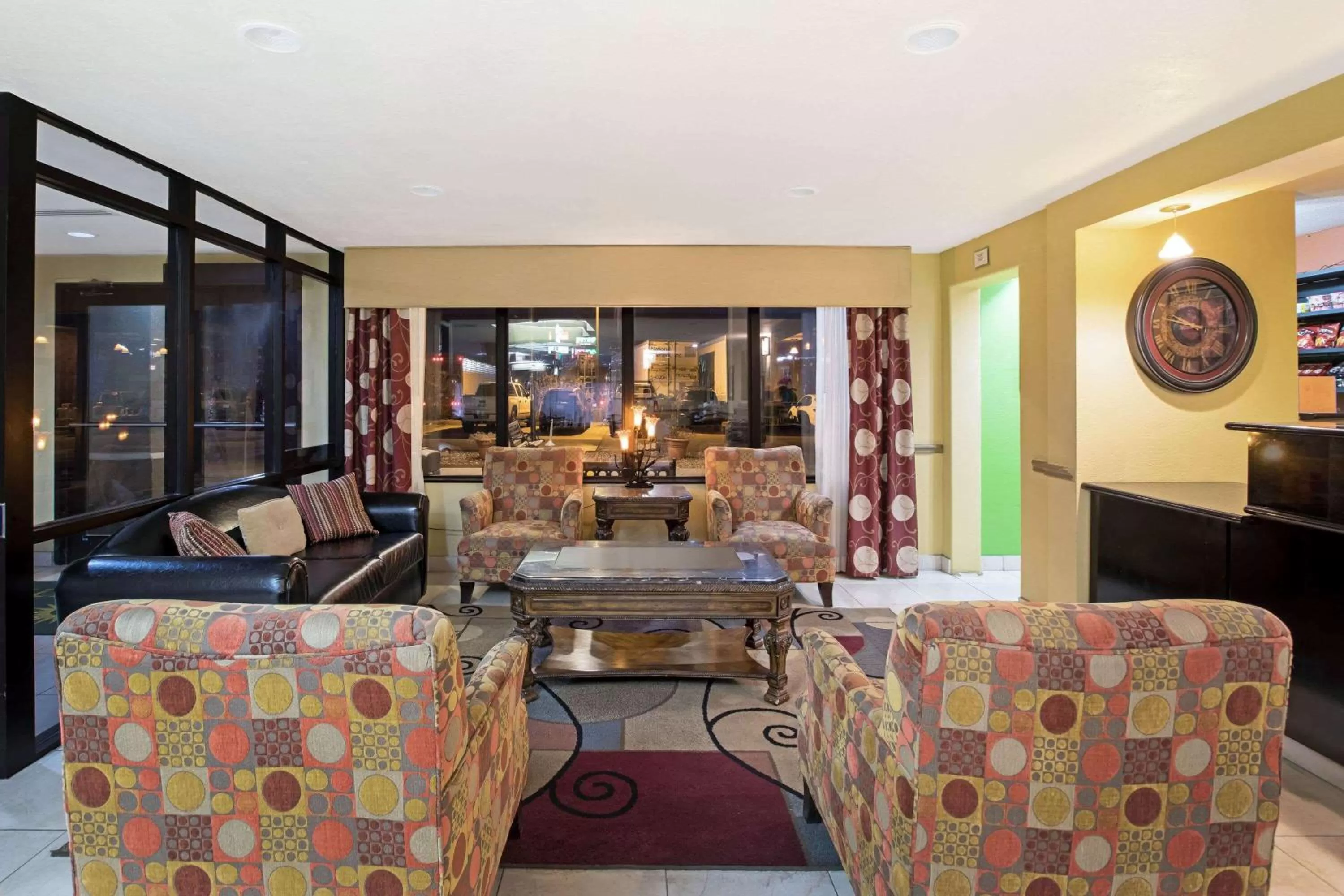 Lobby or reception in La Quinta by Wyndham Salina