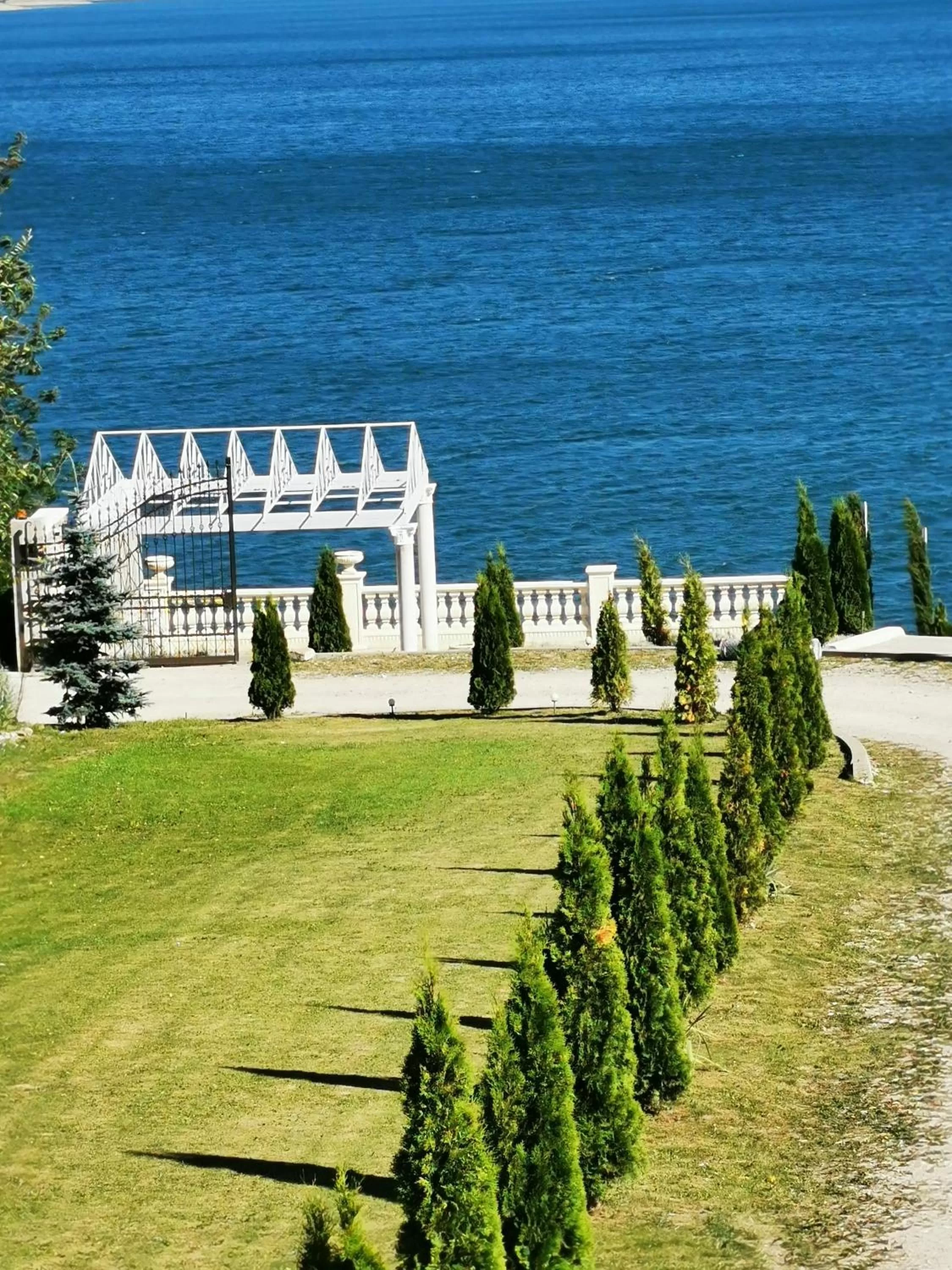 Garden in Gradinile Romane