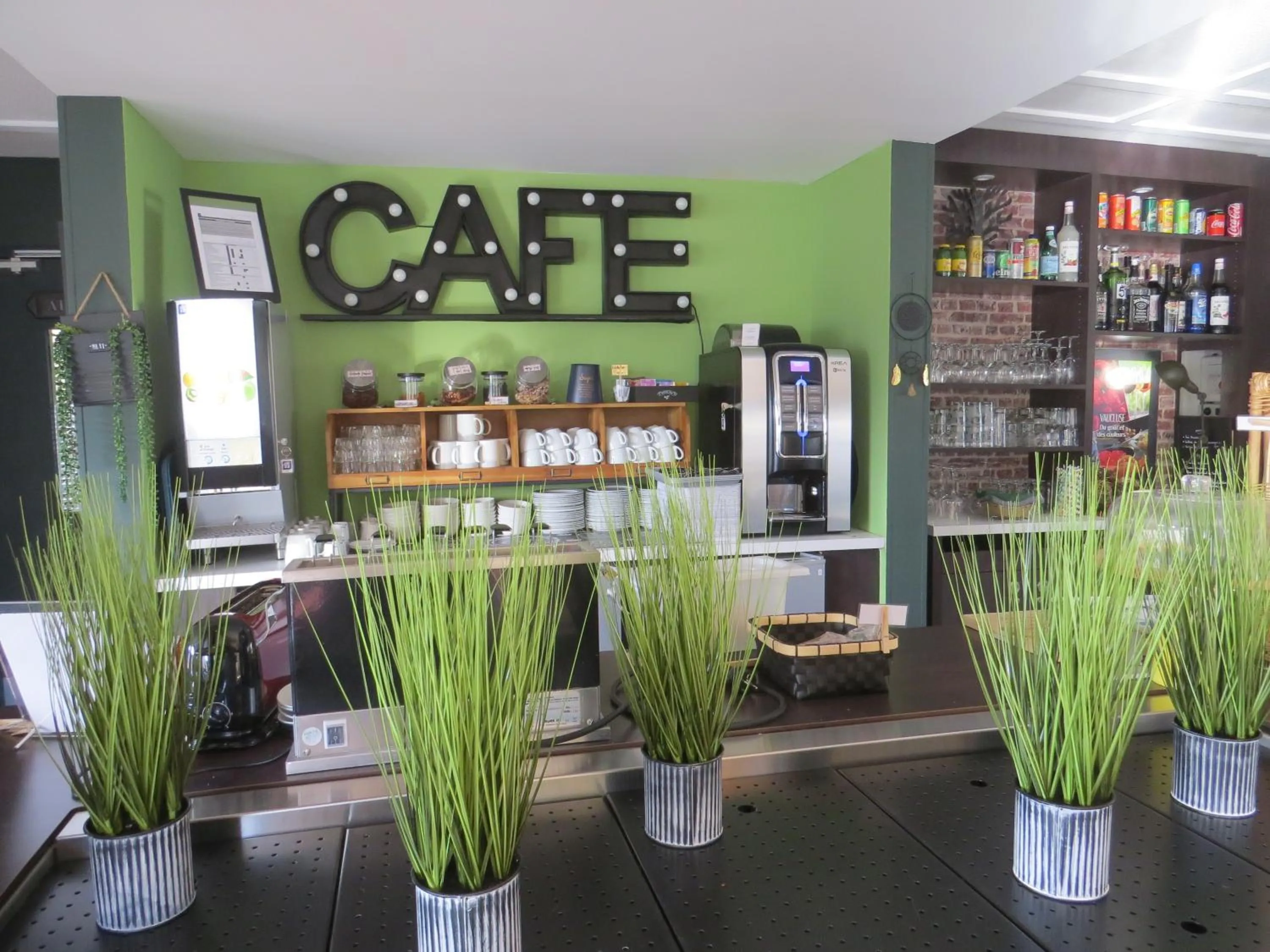 Drinks in Hôtel Kyriad Cap Sud