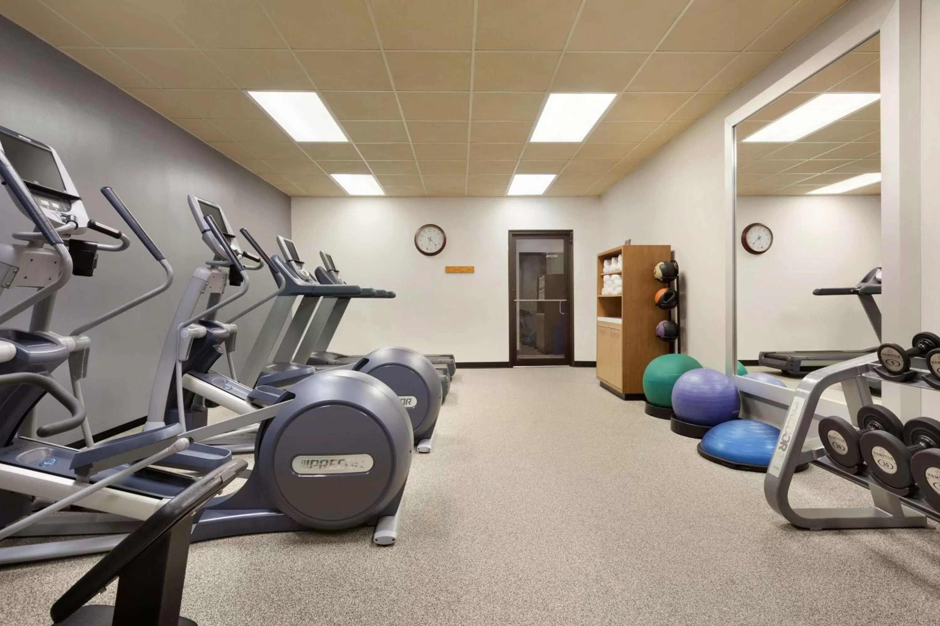 Fitness centre/facilities in Embassy Suites by Hilton Oklahoma City Will Rogers Airport