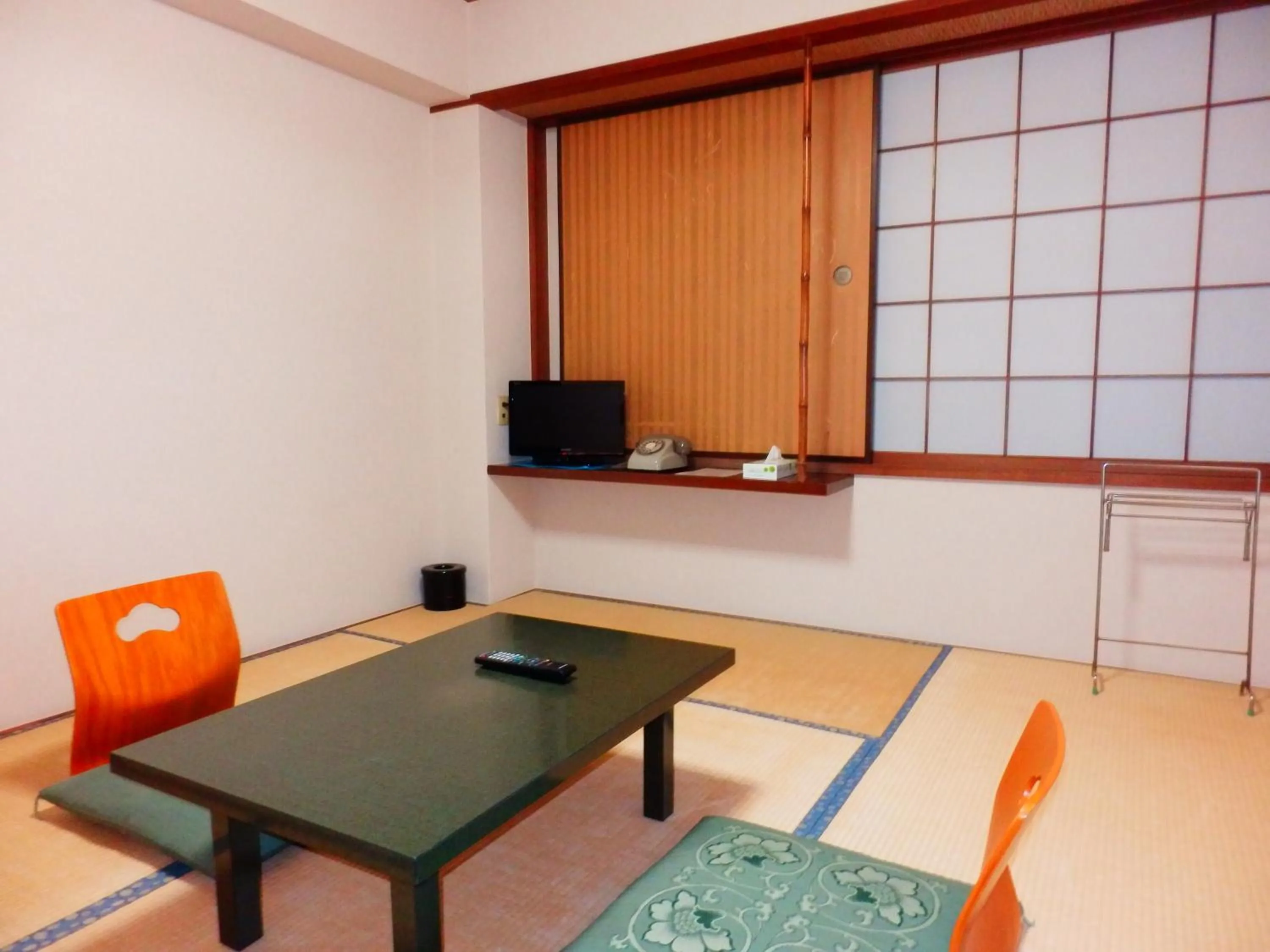 Dining area in Nakayasu Ryokan