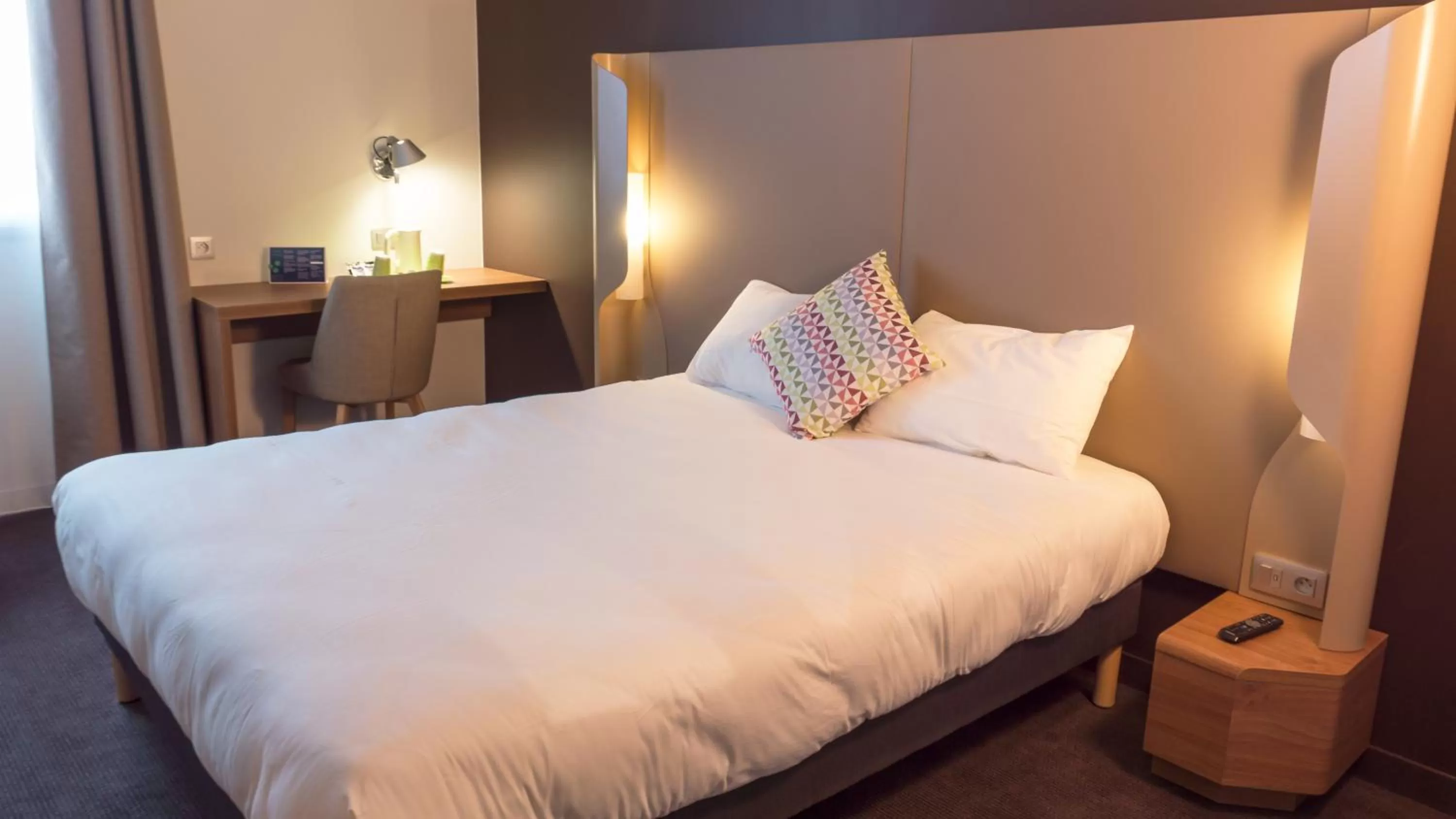 Photo of the whole room, Bed in Campanile Tours Nord