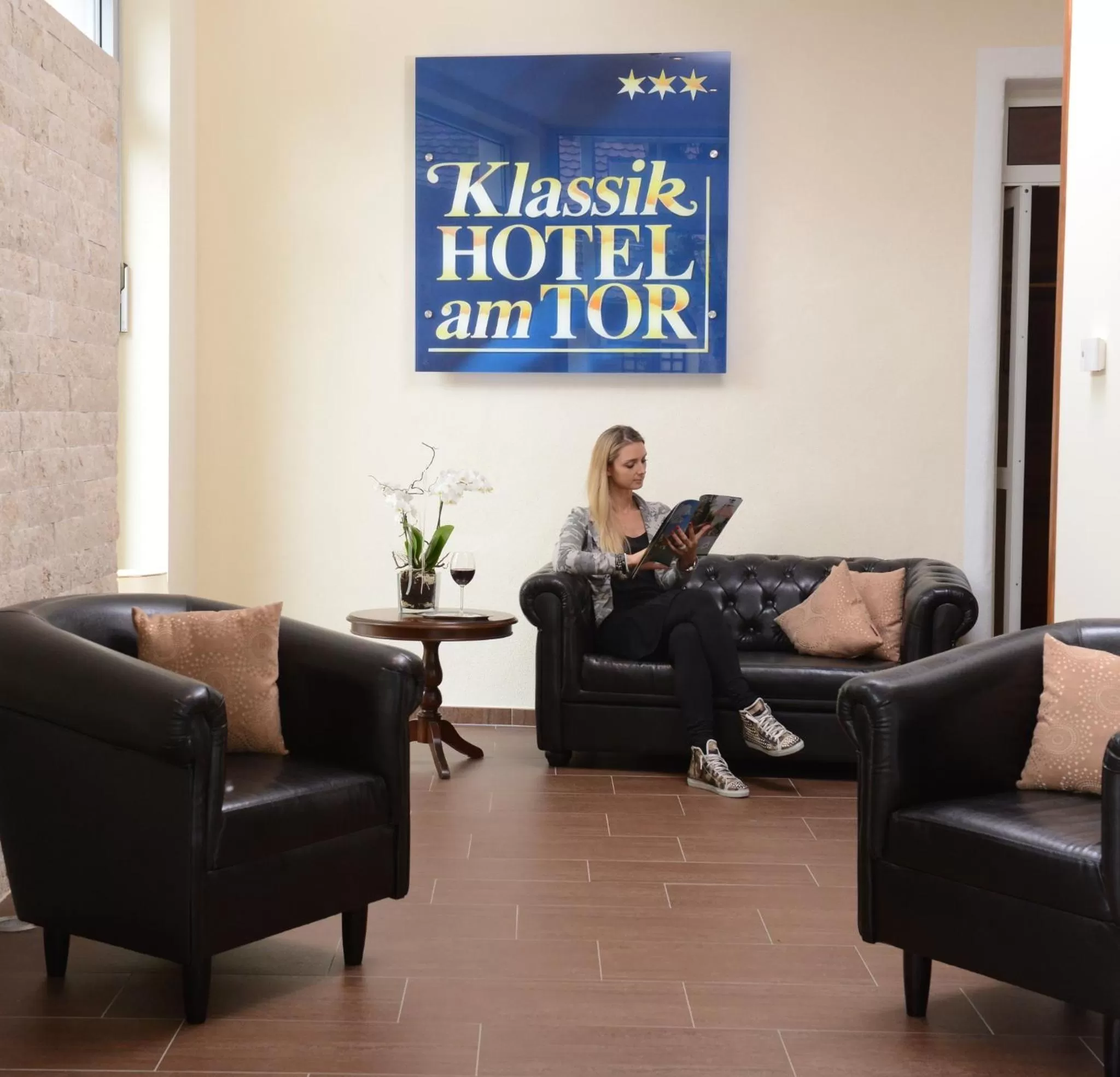 People in Klassik Hotel am Tor