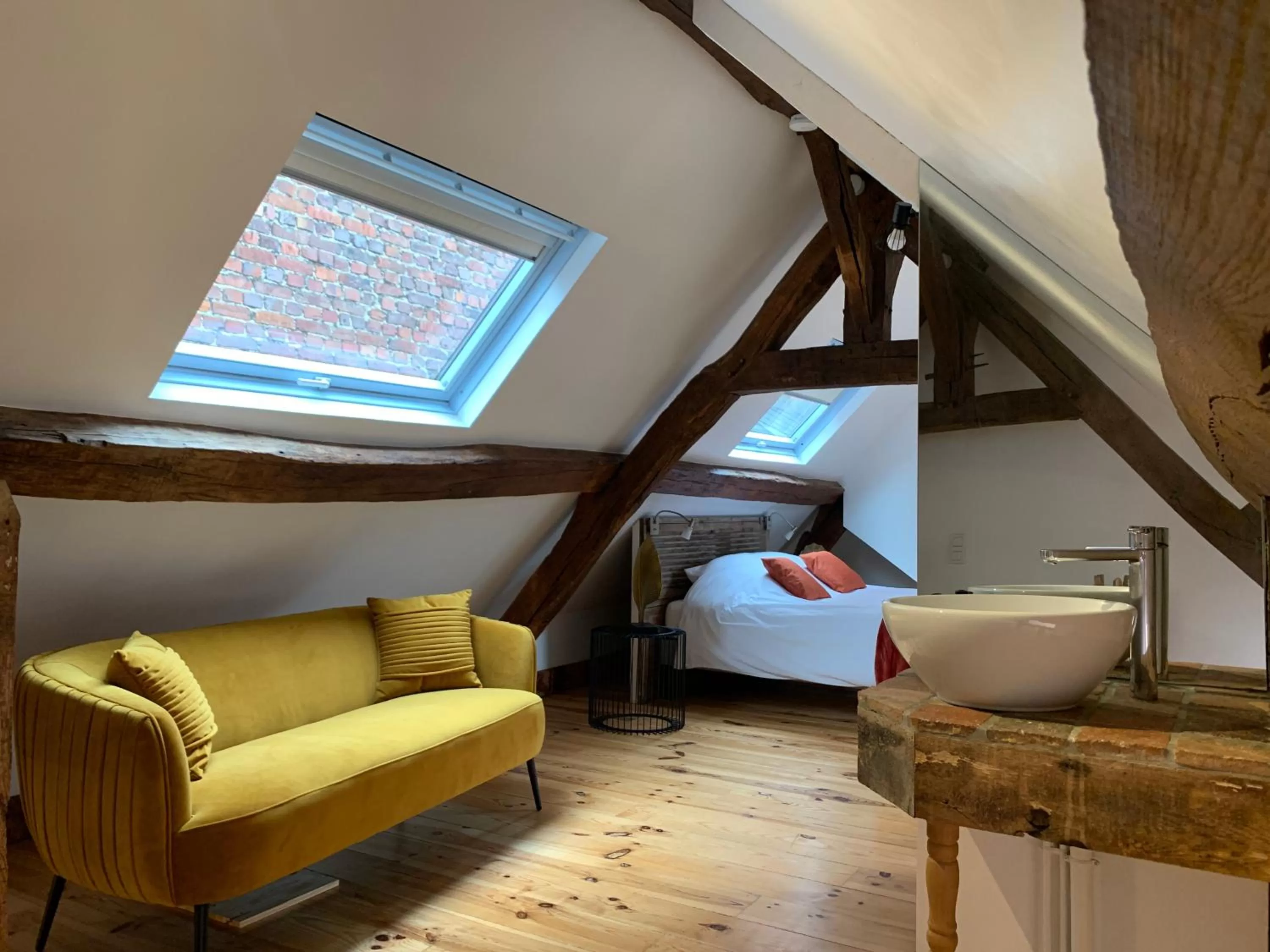 Living room in L'Ecole des Demoiselles