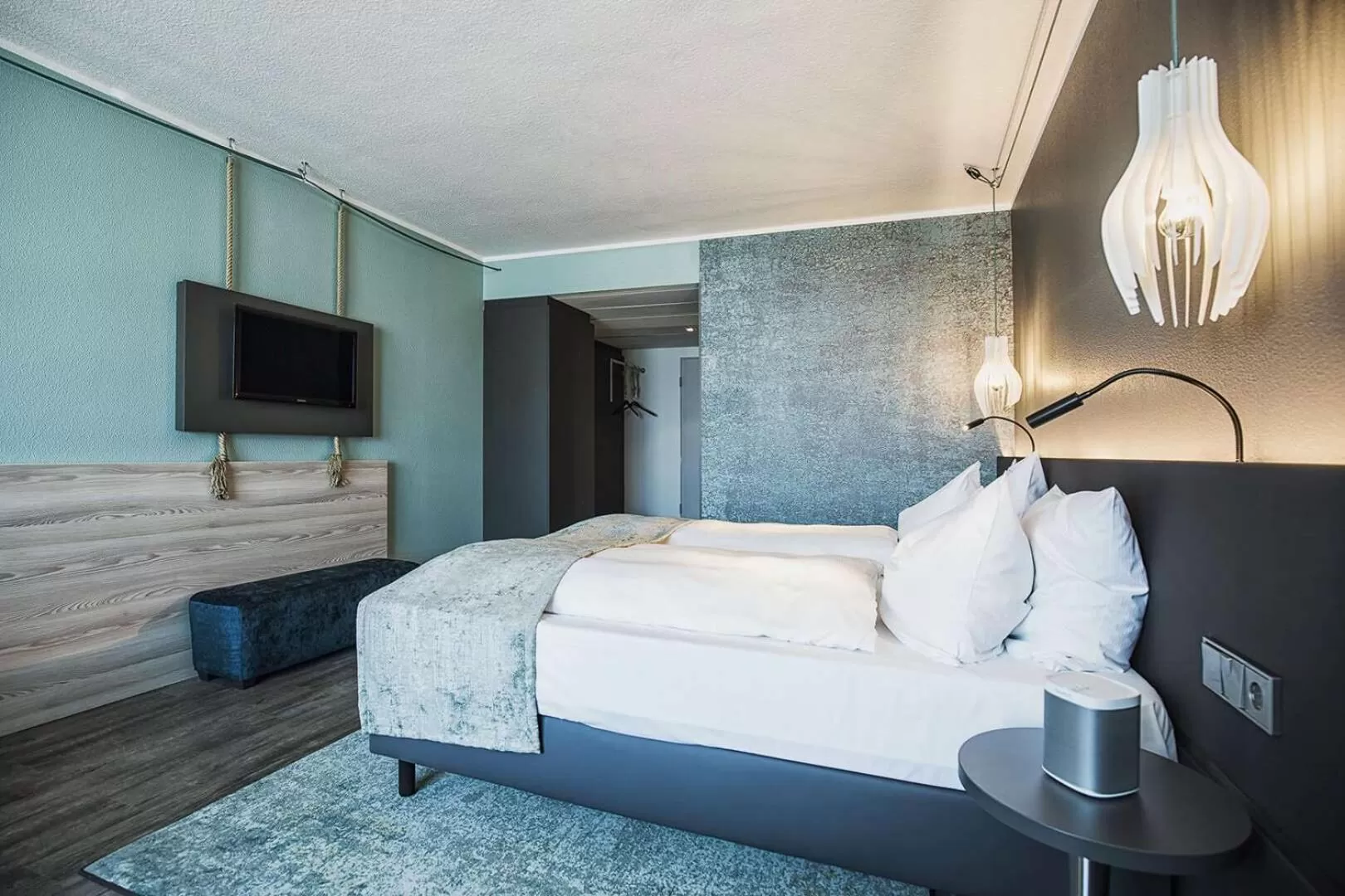 Bedroom, Bed in elaya hotel frankfurt oberursel